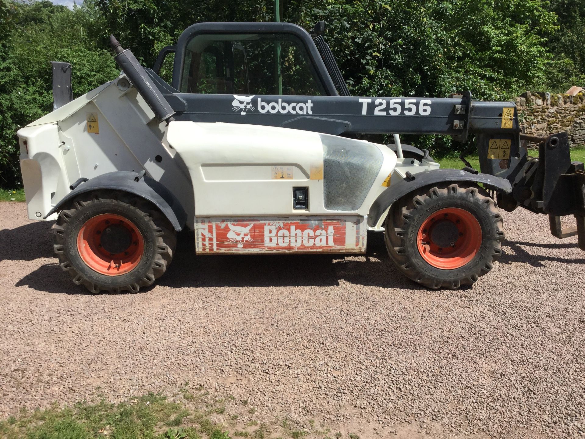 Bobcat T2556 Telehandler, Year 2001, 5682 hours Appraisal: Used Model ...