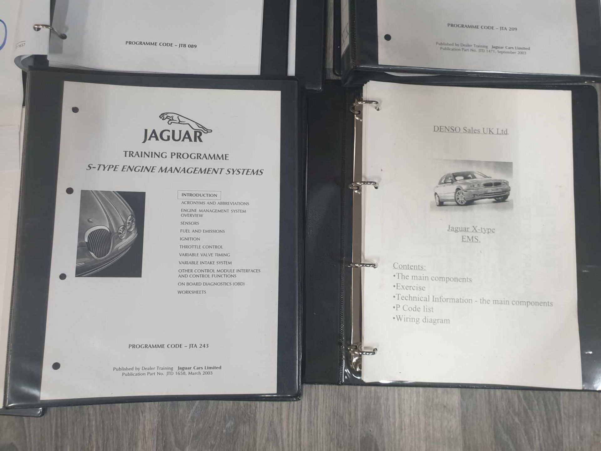 Jaguar dealer original training manuals data and advise covering most cores - Image 2 of 6