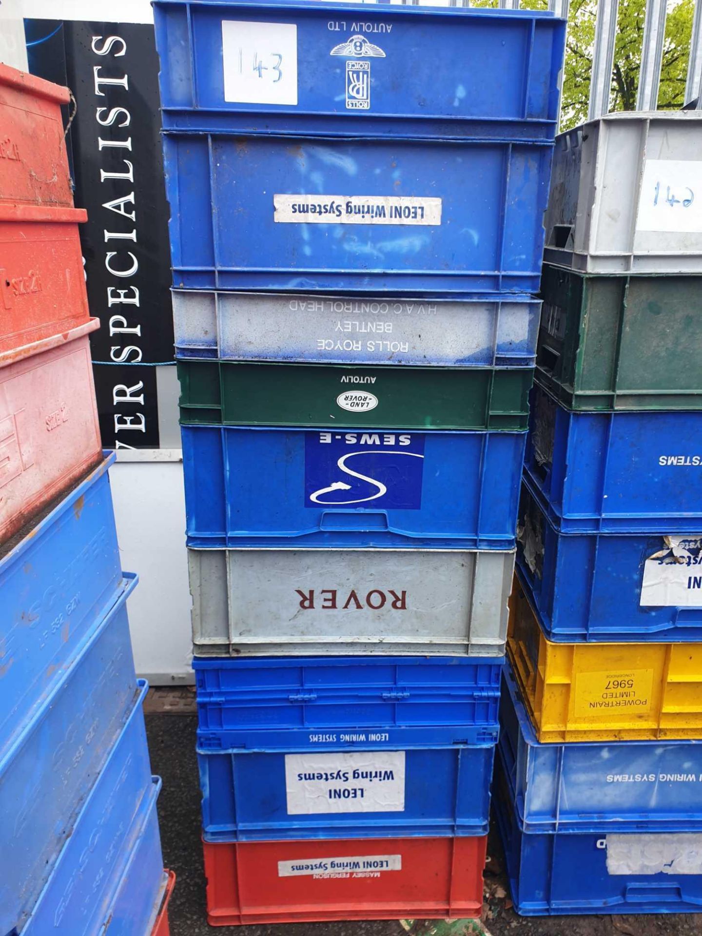 Manufacturer production line storage containers