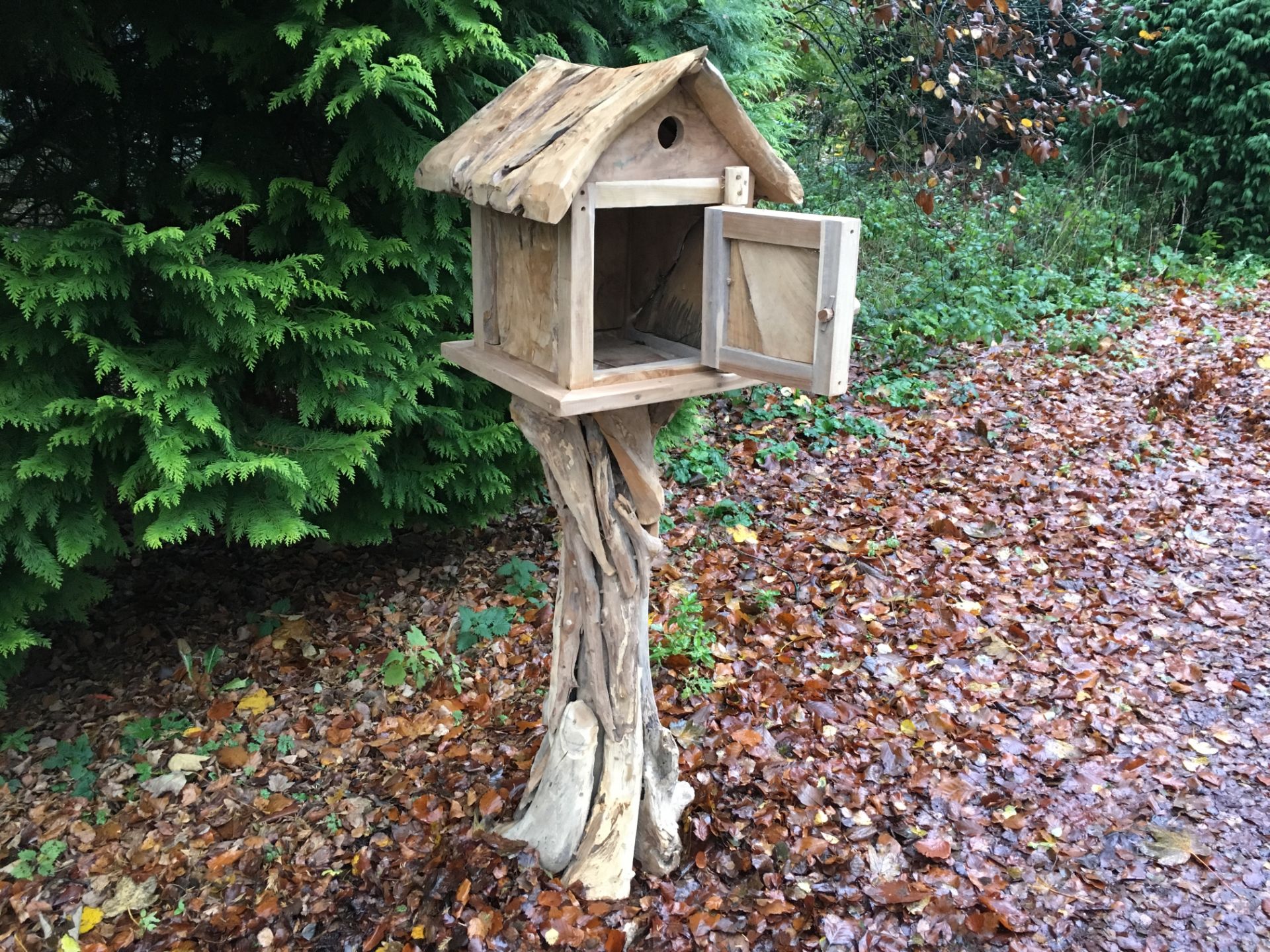 SOLID TEAK HEAVY DUTY DRIFTWOOD BIRDHOUSE