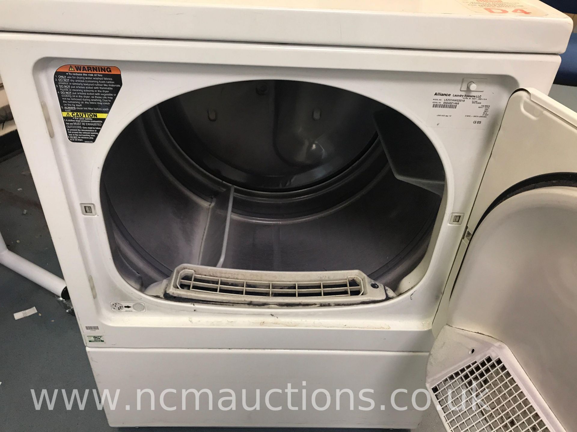 Huebsch LEZ37 Heavy Duty Electric Commercial Dryer - Image 8 of 10