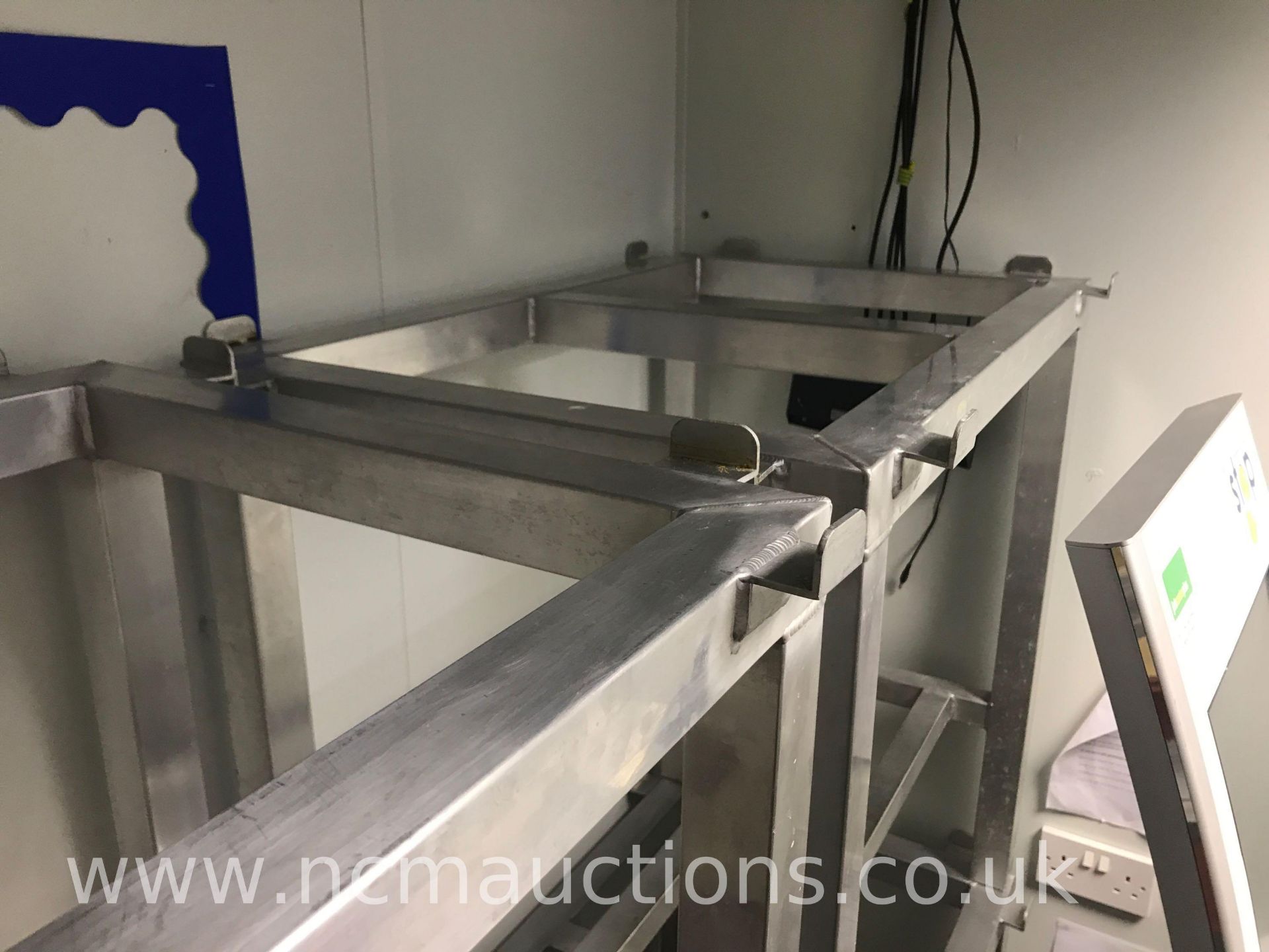 Stainless Steel Catering Stands - Image 4 of 6