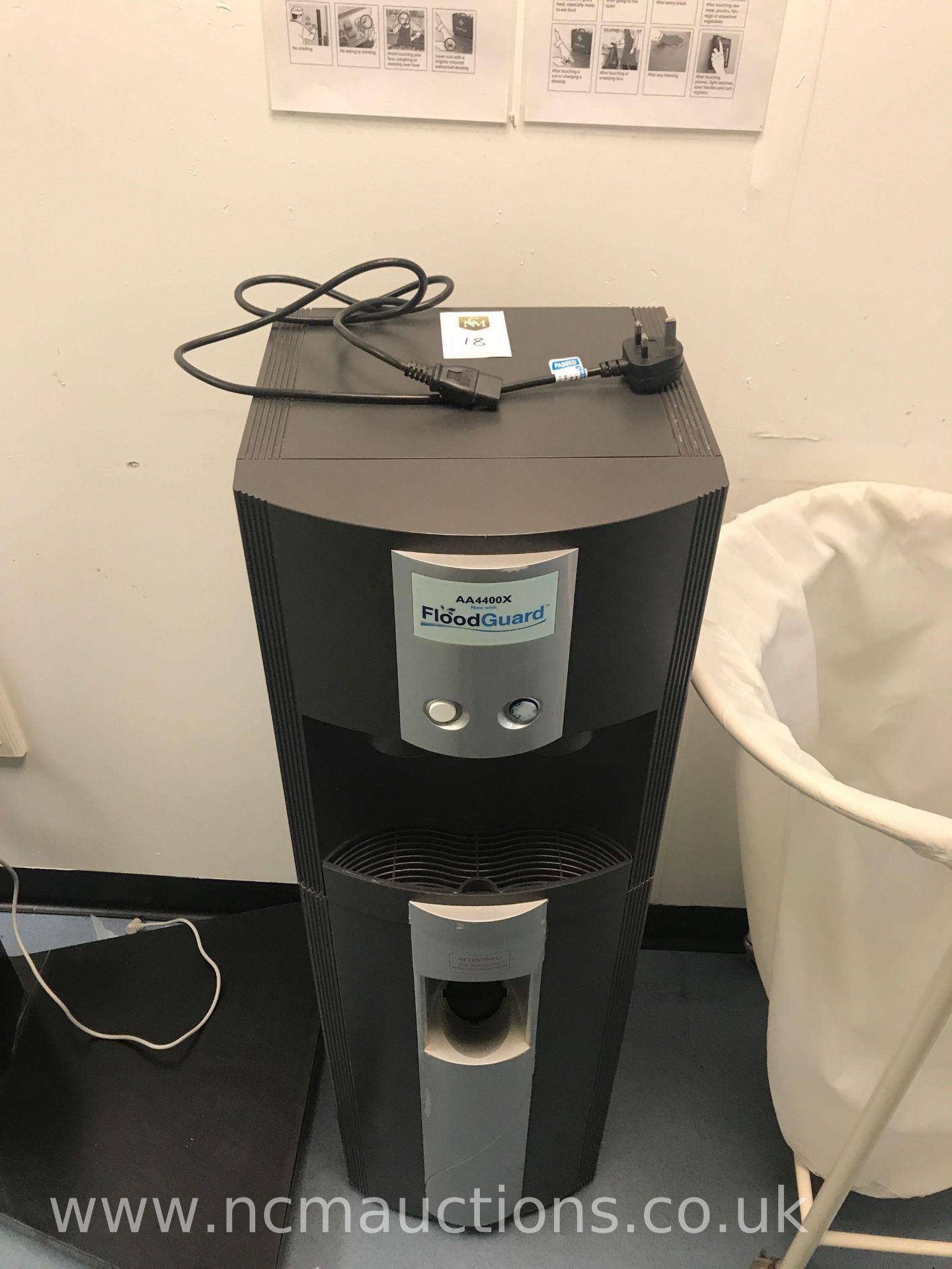 AA4400X FLOOR STANDING MAINS FED WATER COOLER - Image 7 of 7