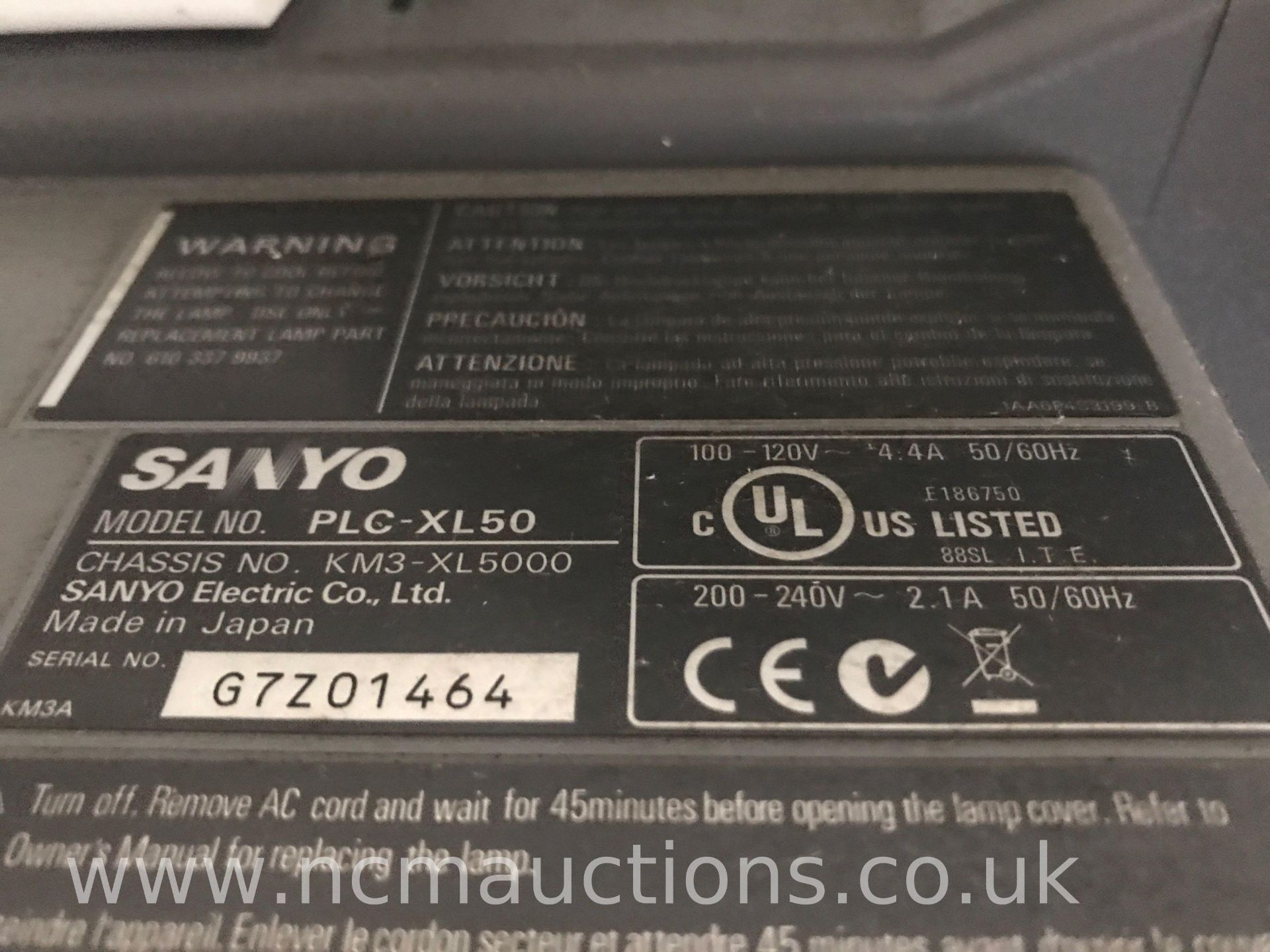 Sanyo LCD Projection PLC-XL49 - Image 3 of 4