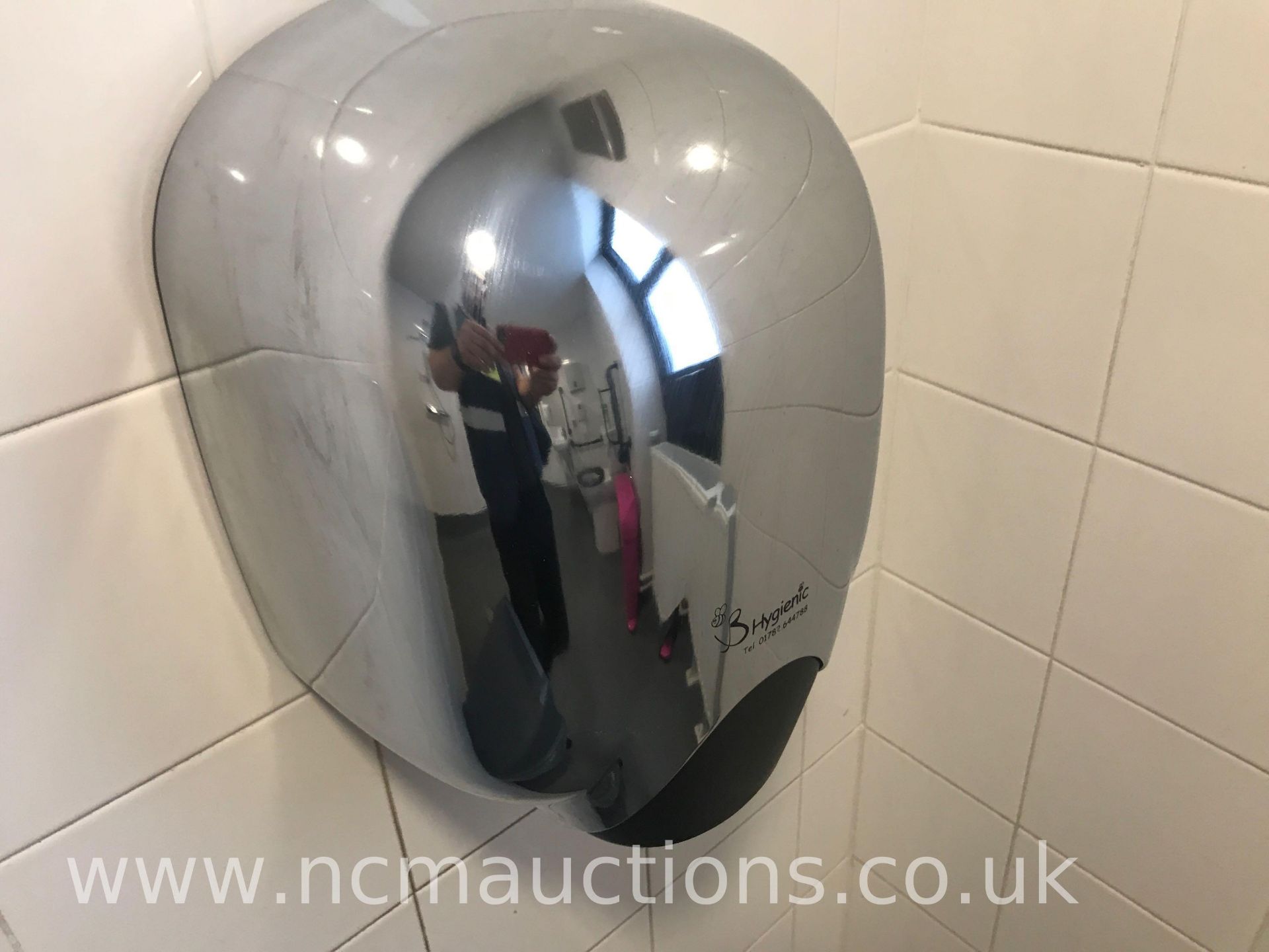 Disabled Toilet - Image 10 of 11