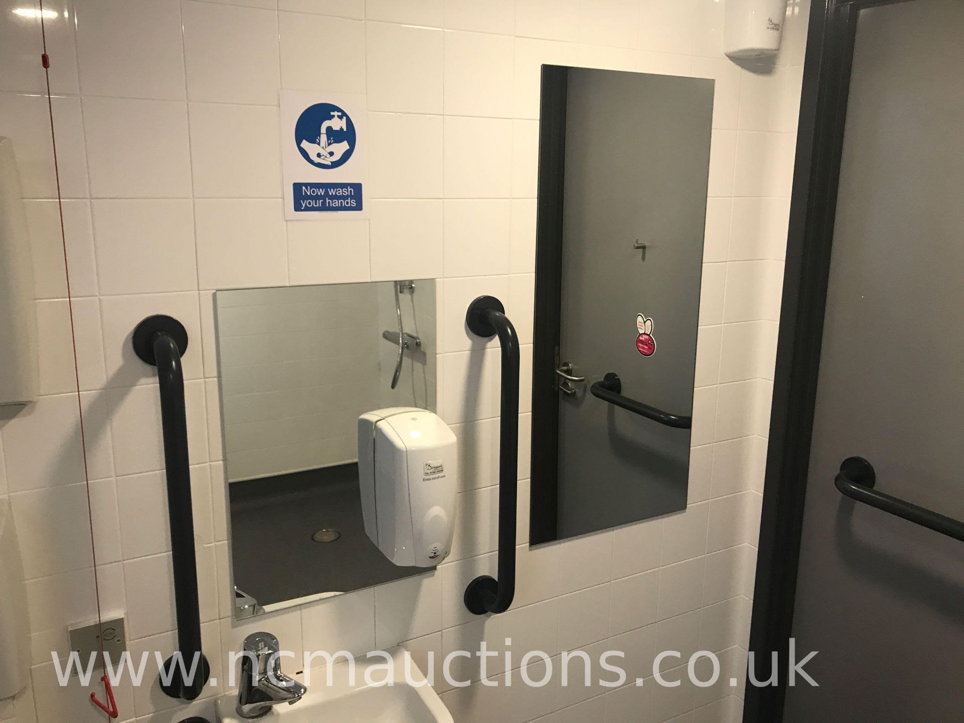 Disabled Toilet - Image 11 of 11