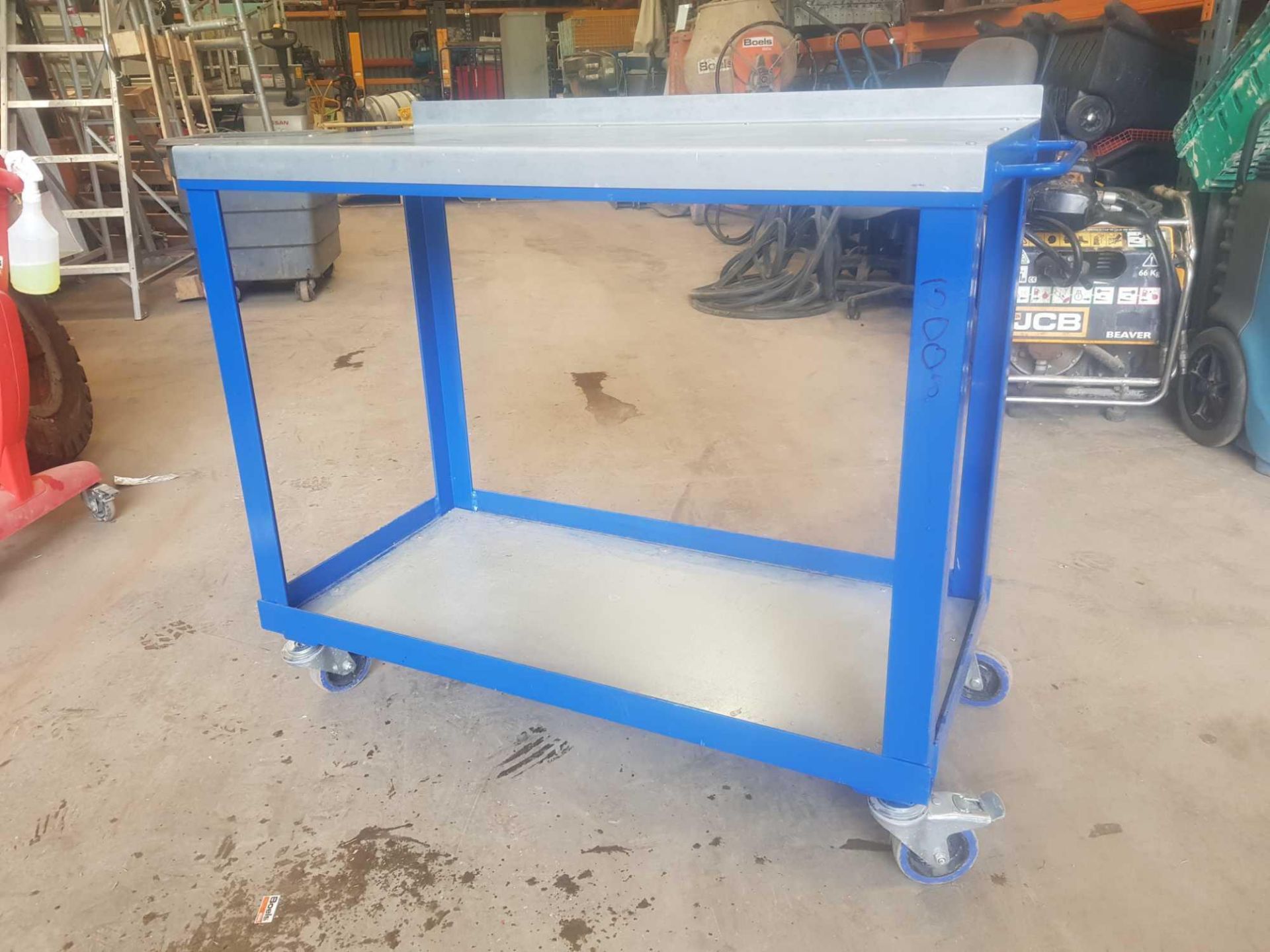 Moblie work bench