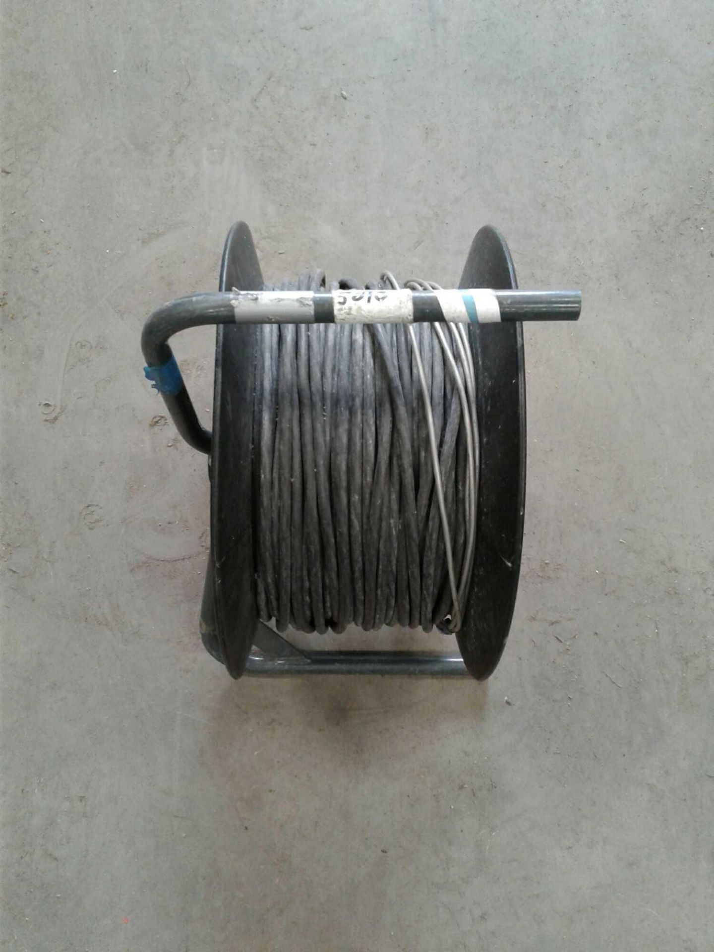 12 core speaker wire on spool - Image 2 of 4