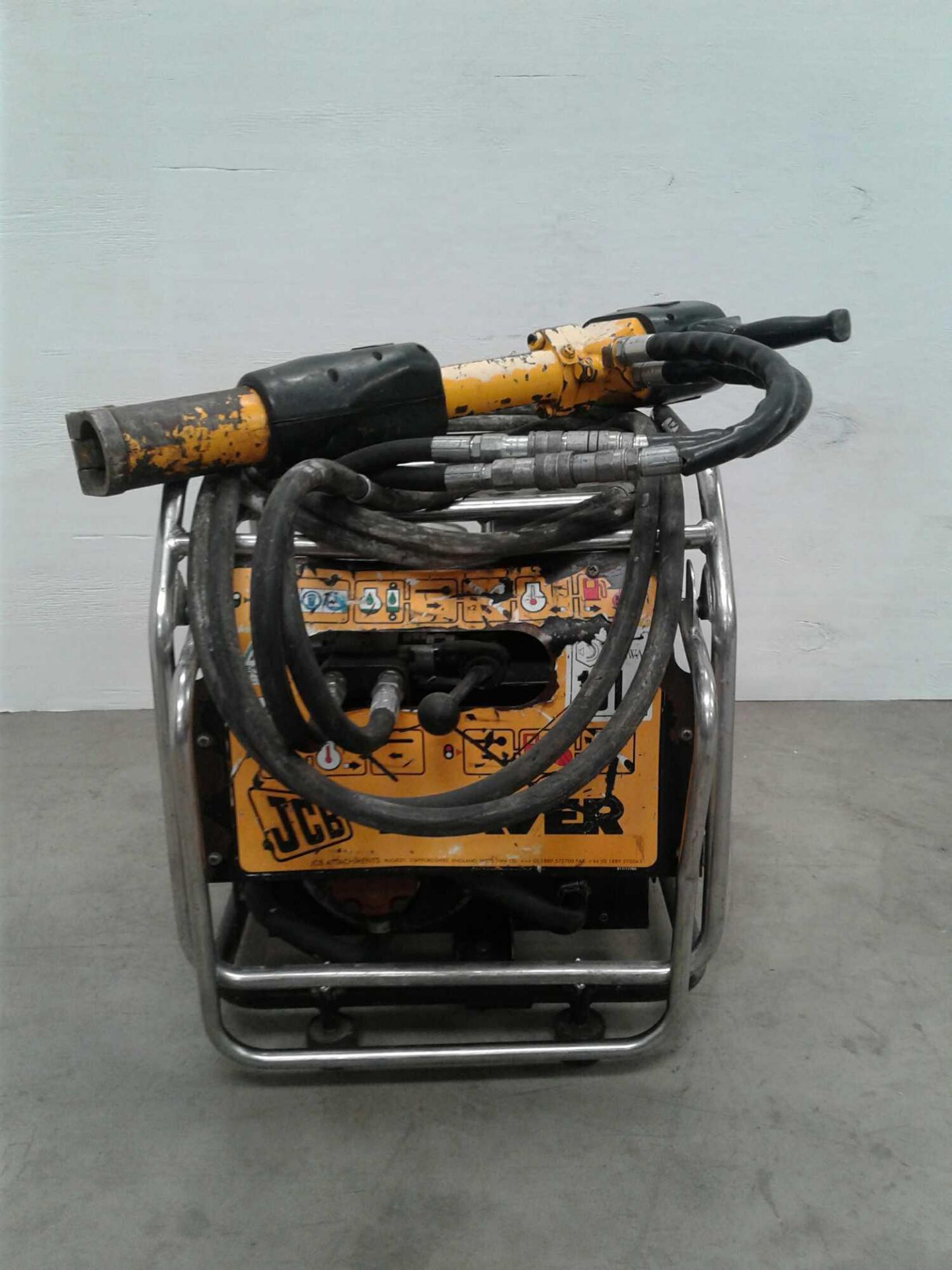 Petrol hydraulic breaker pack with gun