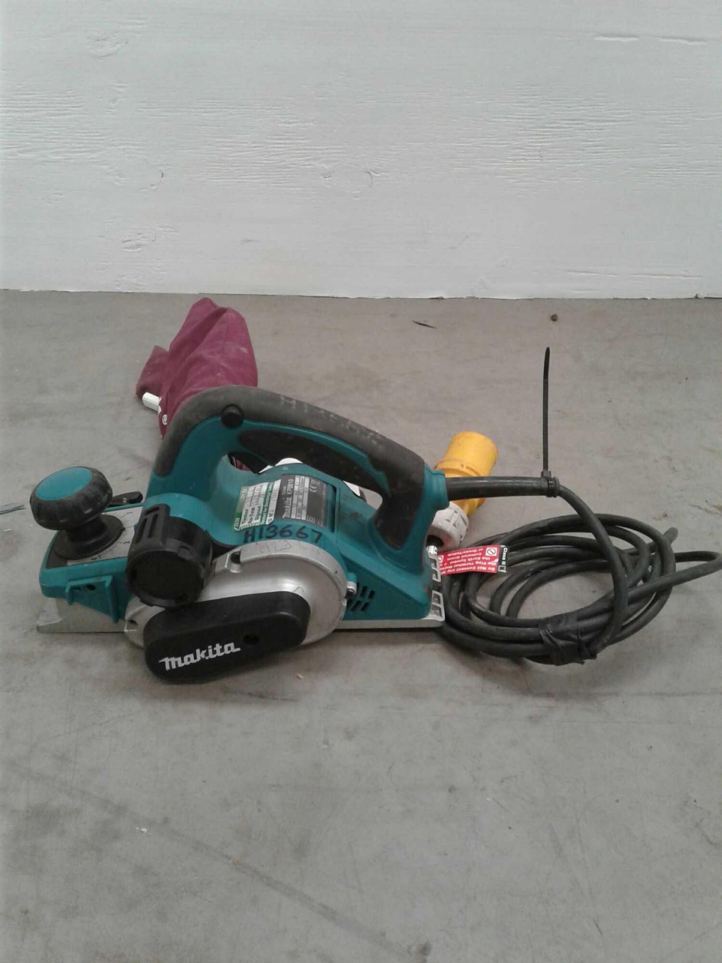 Makita planer kp 0810 - Image 2 of 2