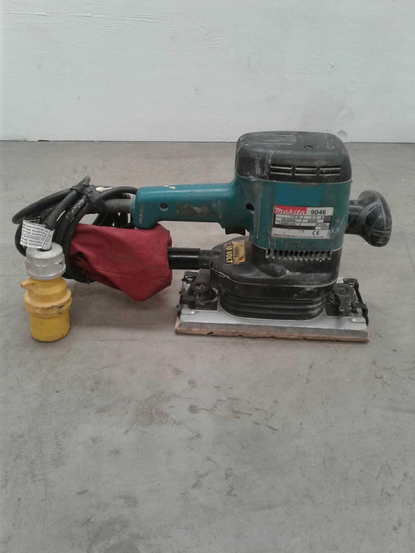 Makita sander 110 V