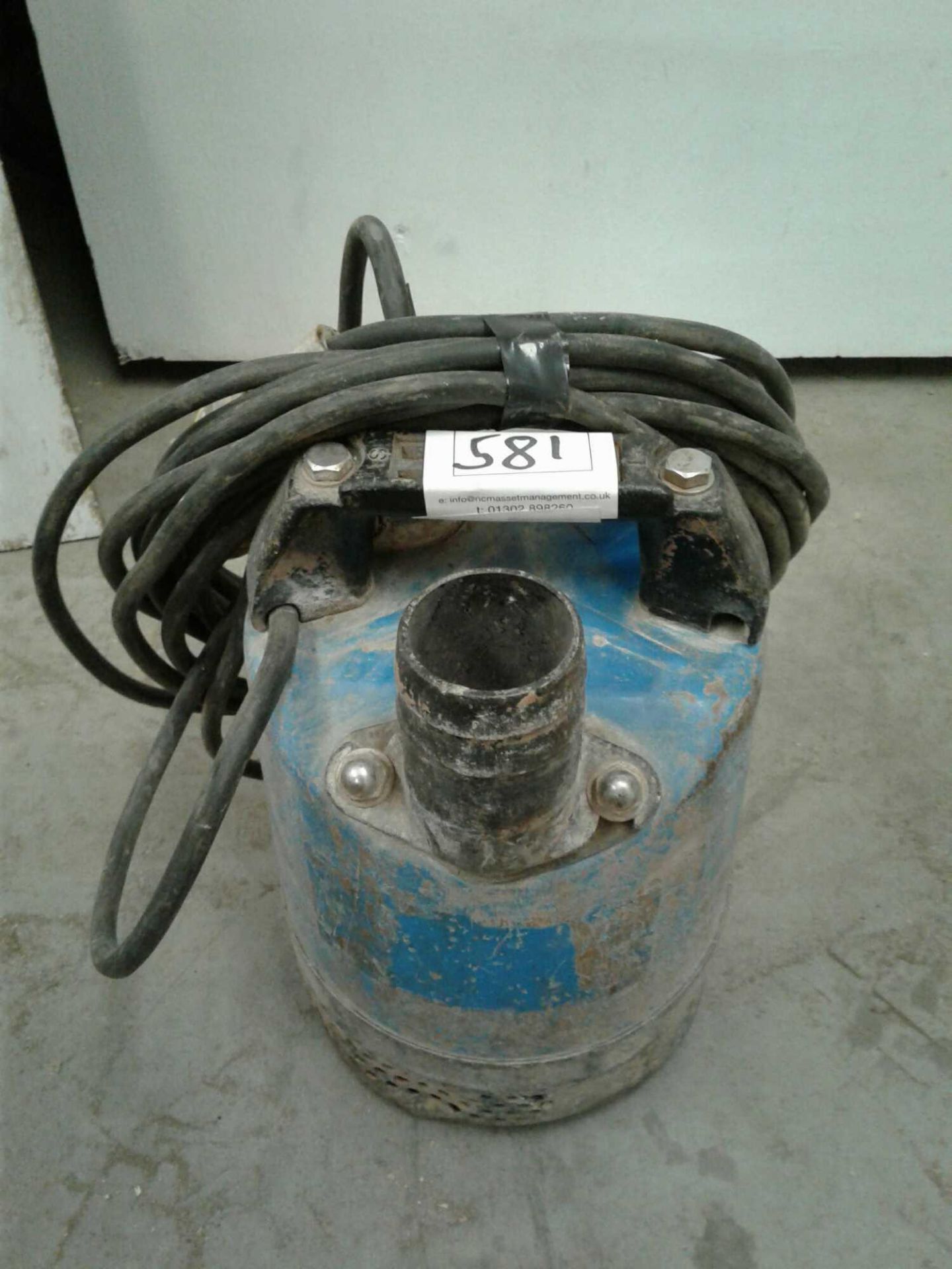 Submersible pump 110 V - Image 2 of 3