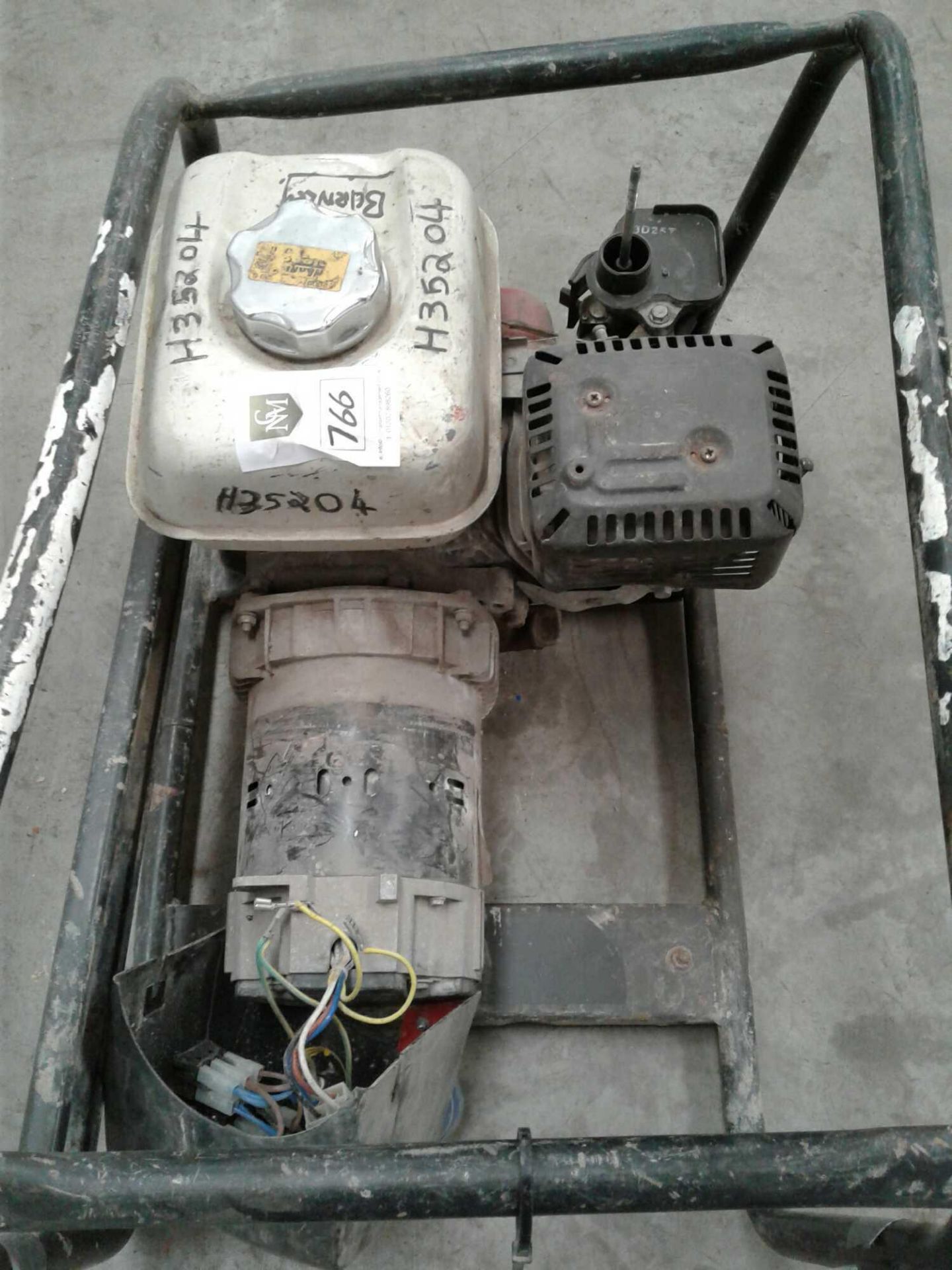 2.4 kVA petrol generator - Image 2 of 3