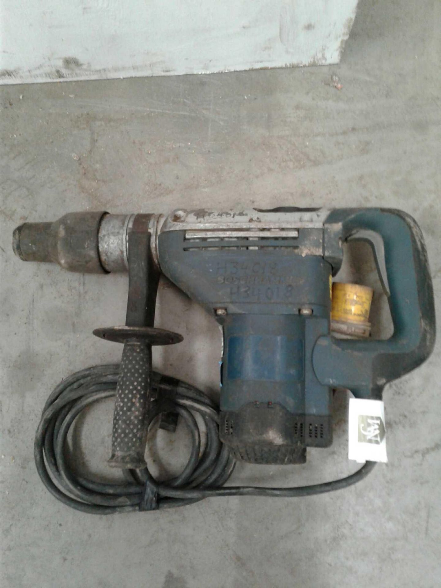 Bosch breaker 110 V - Image 2 of 2