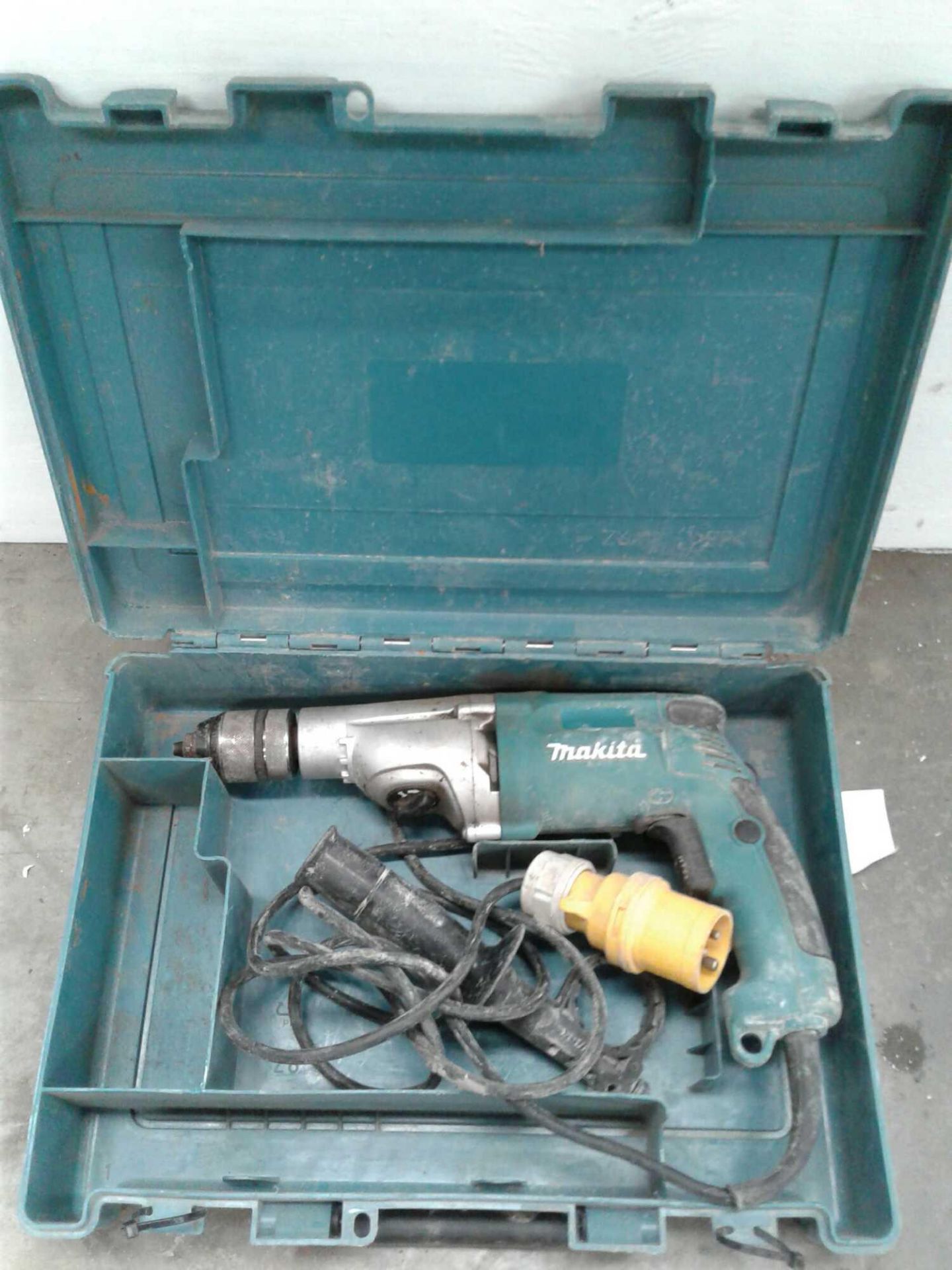 Makita drill 110 V