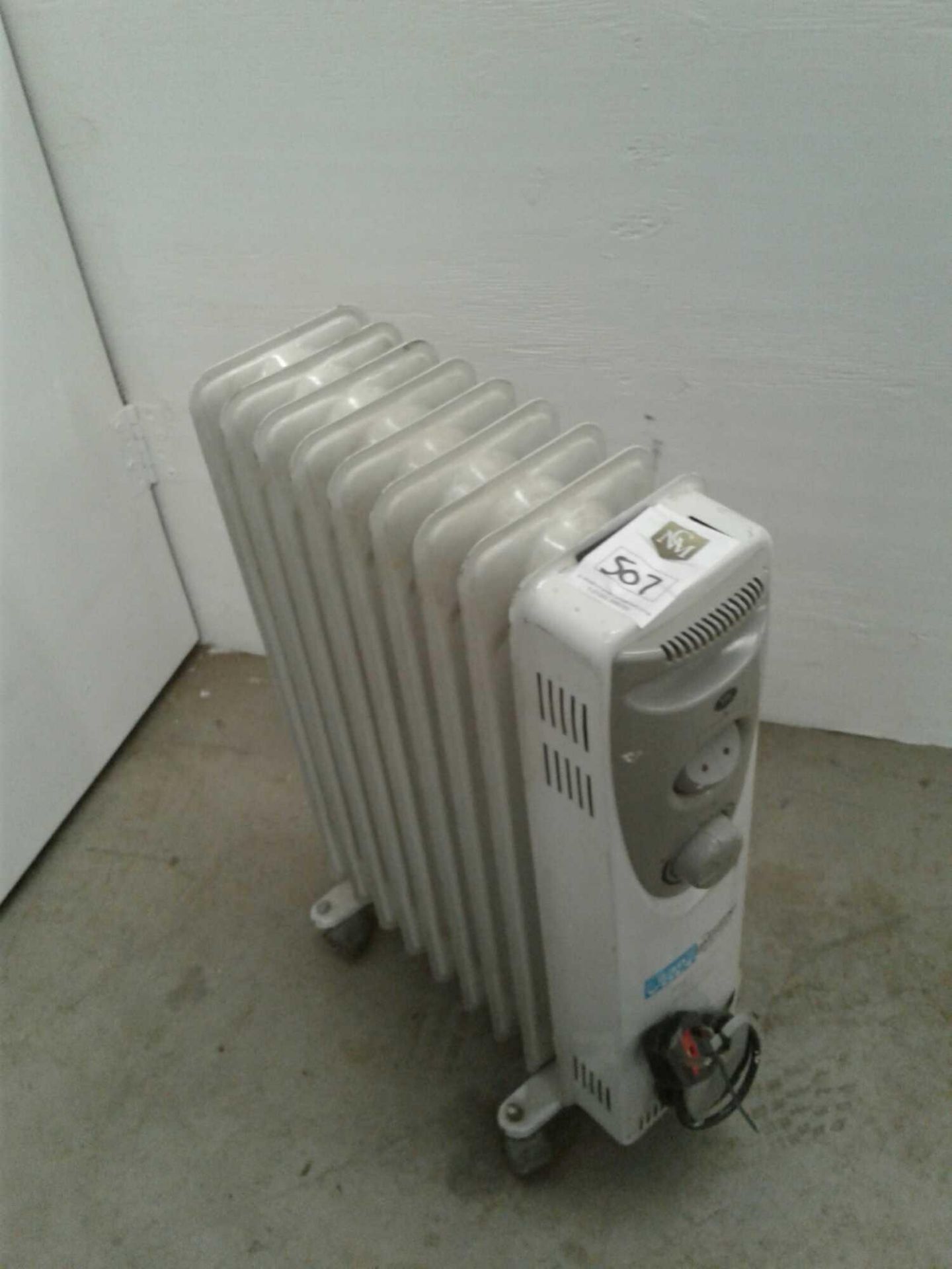 Premier 230v oil filled radiator - Image 2 of 2