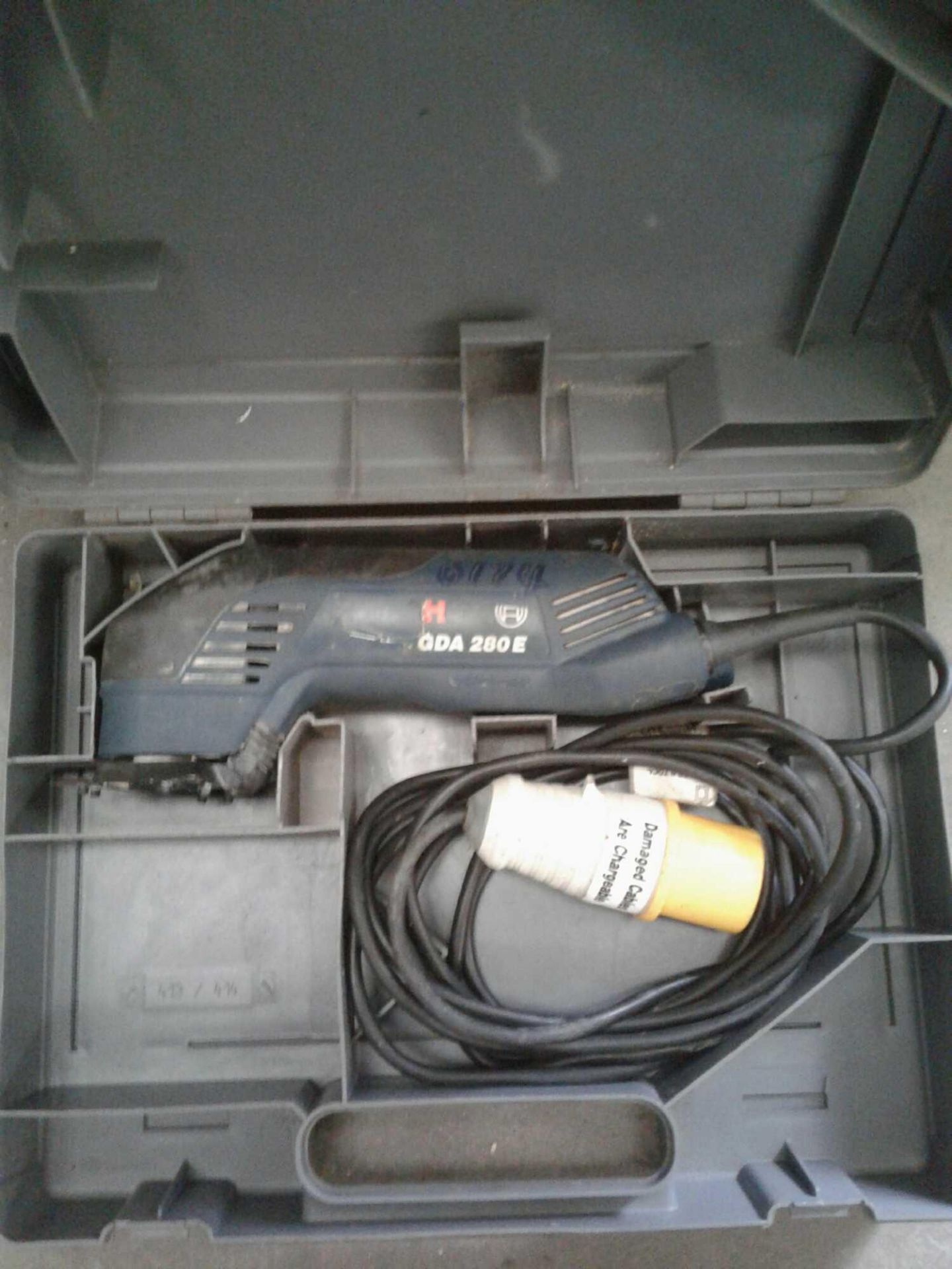 Bosch detail sander 110 V - Image 2 of 3