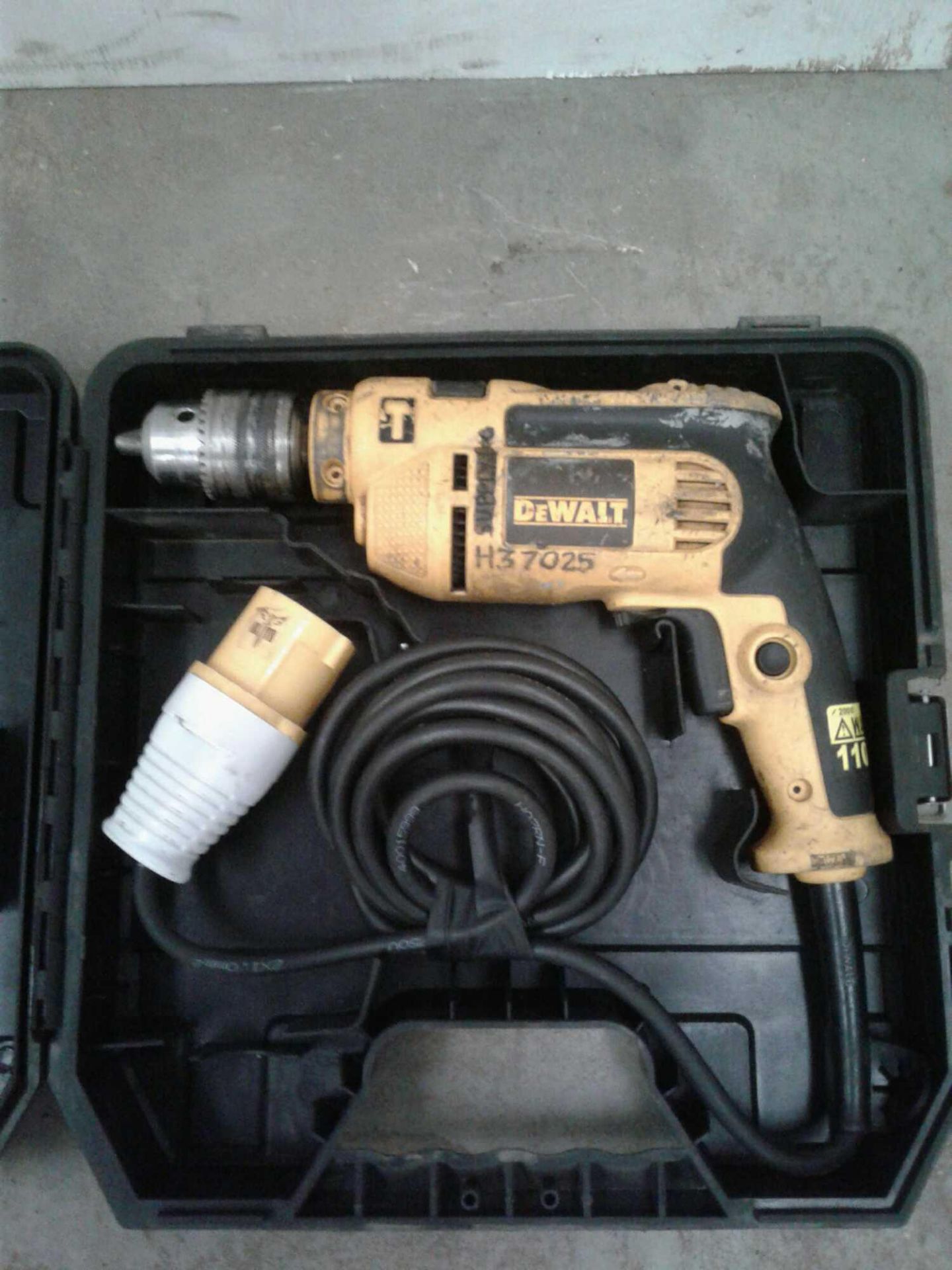 DeWalt hammer drill 110 V