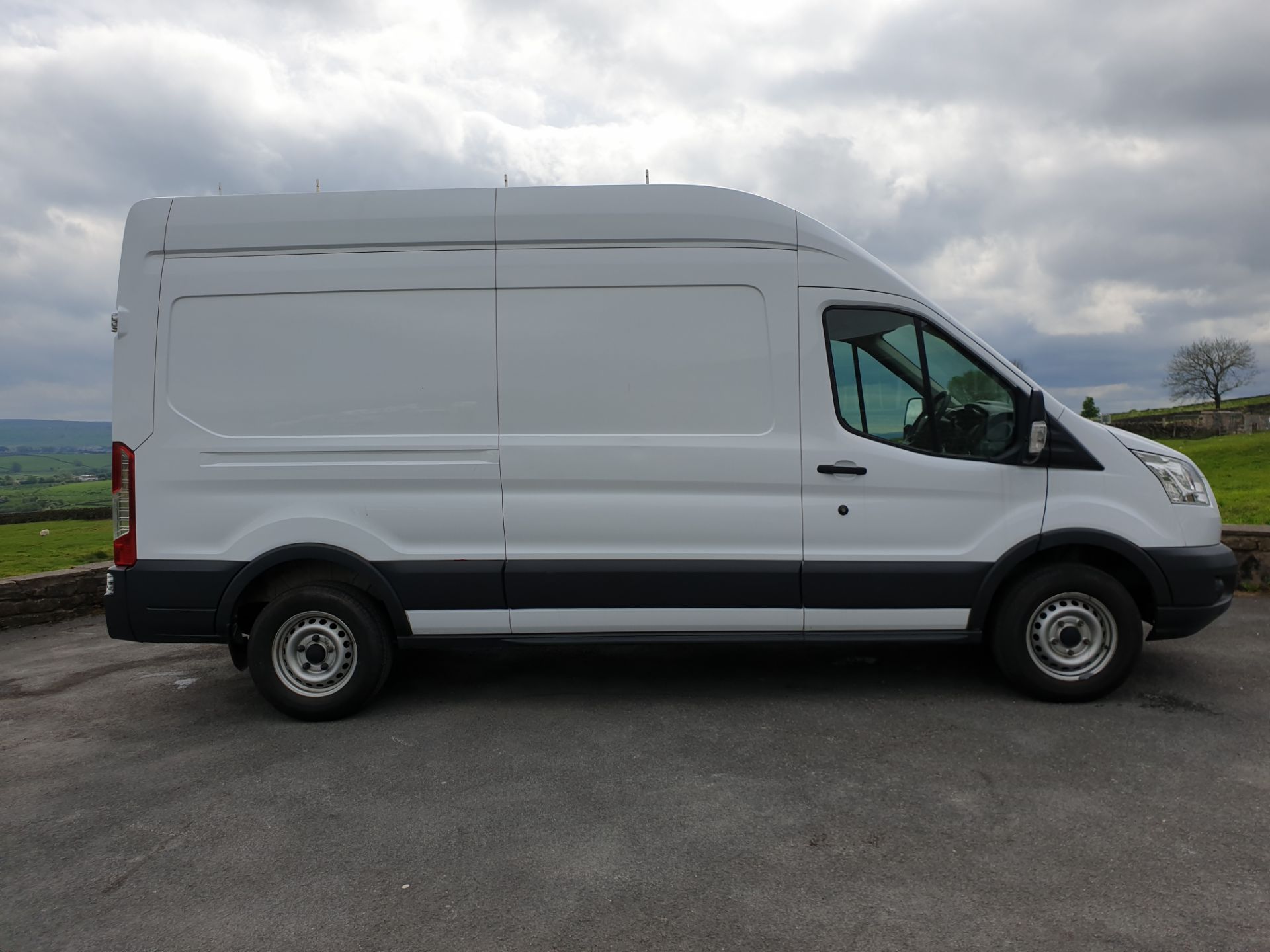 2016 / 16 Ford Transit L3H2 Fwd 350 - Image 2 of 14