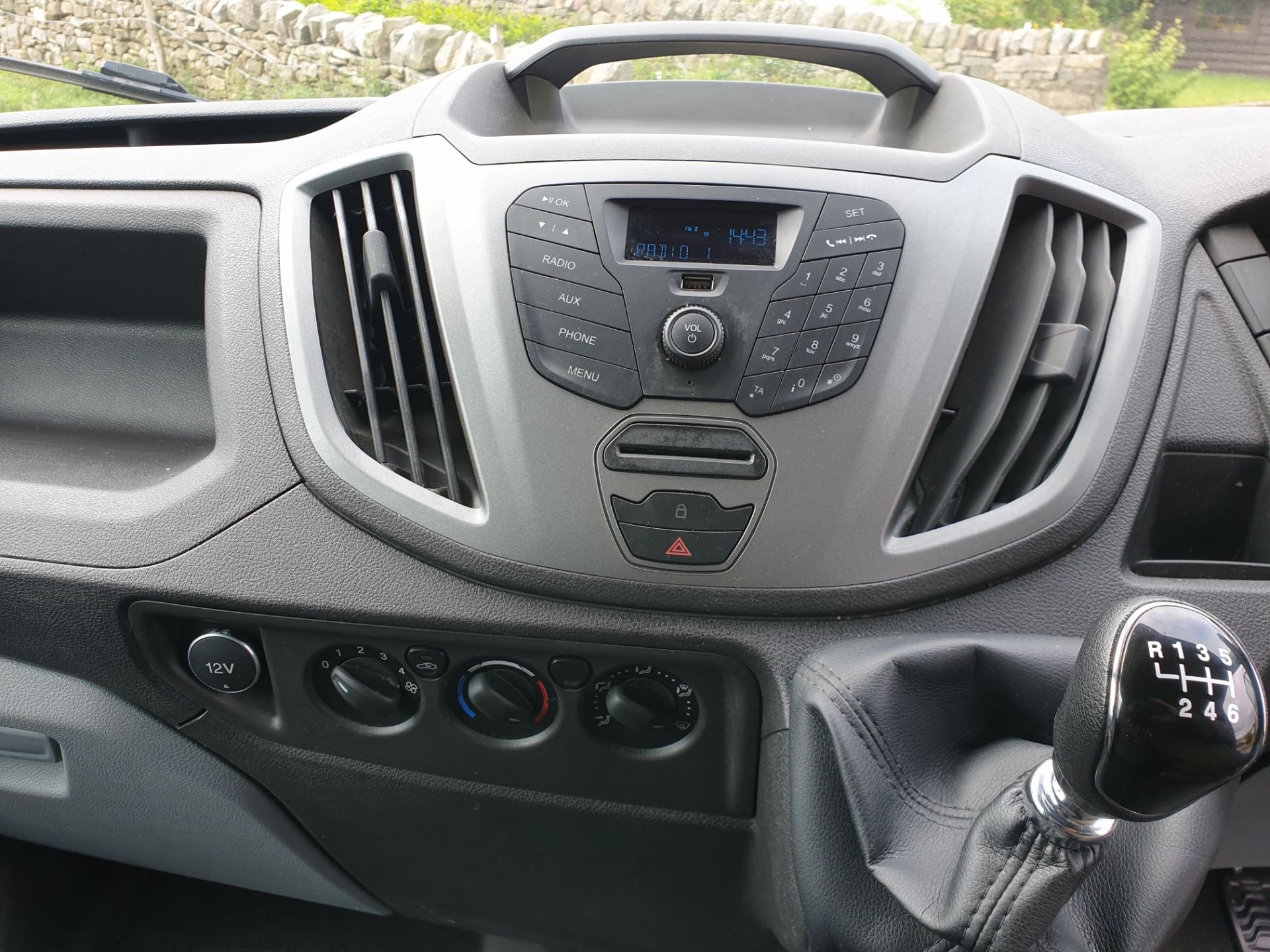 2016 / 16 Ford Transit L3H2 Fwd 350 - Image 12 of 14