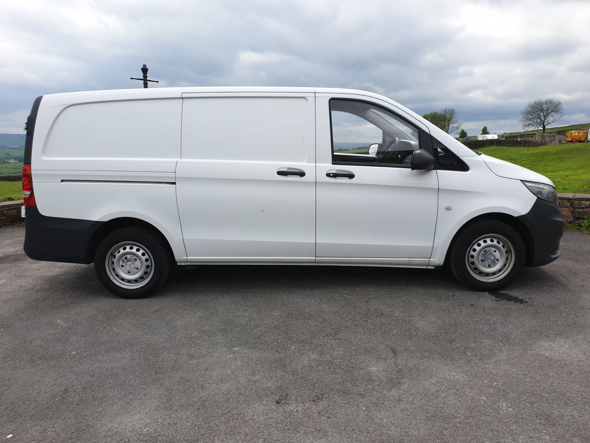 2015 / 65 Mercedes Vito 111 Cdi (Facelift) - Image 2 of 17