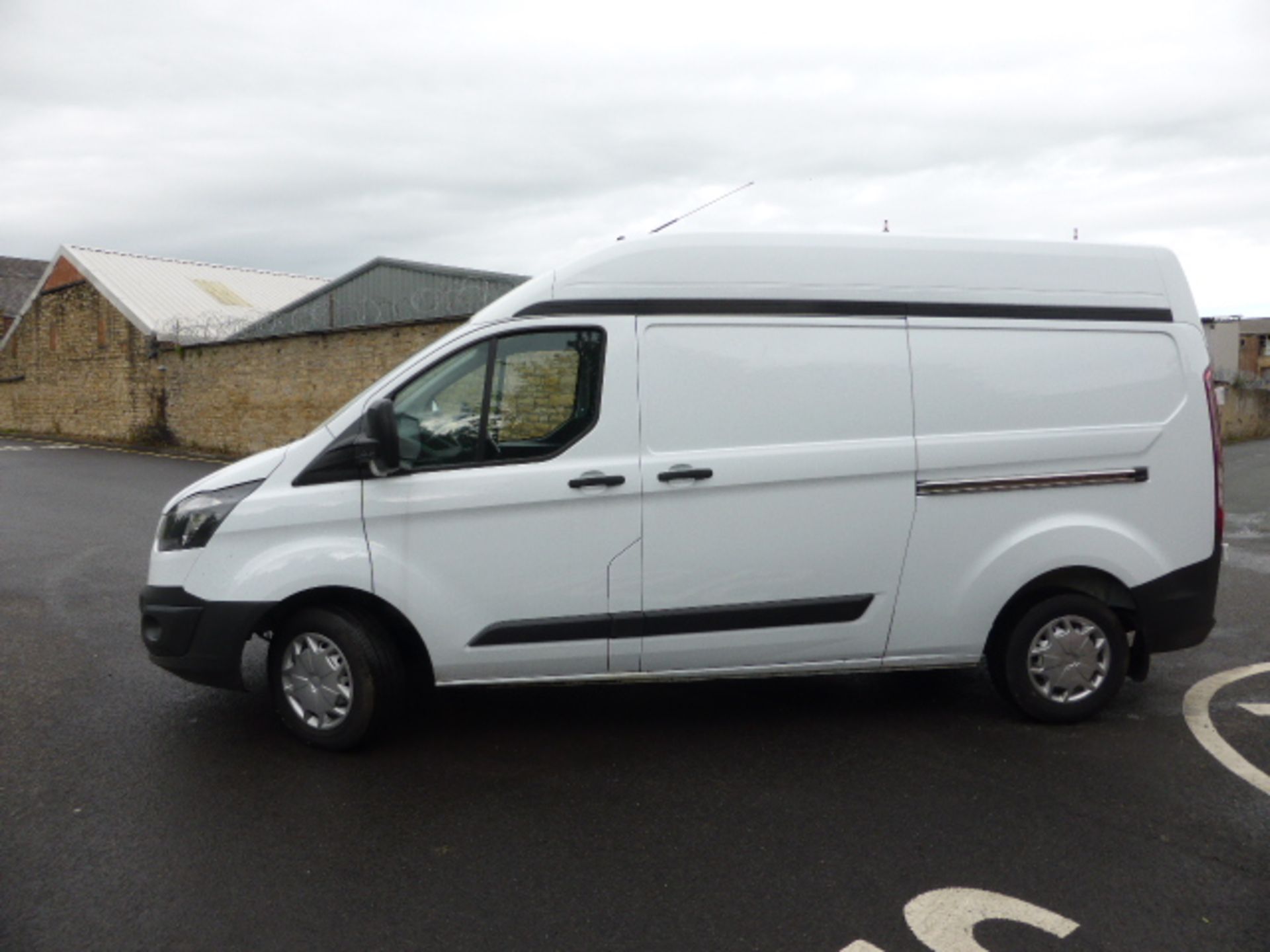 2015 / 15 Ford Transit Custom L2H2 - Image 4 of 7