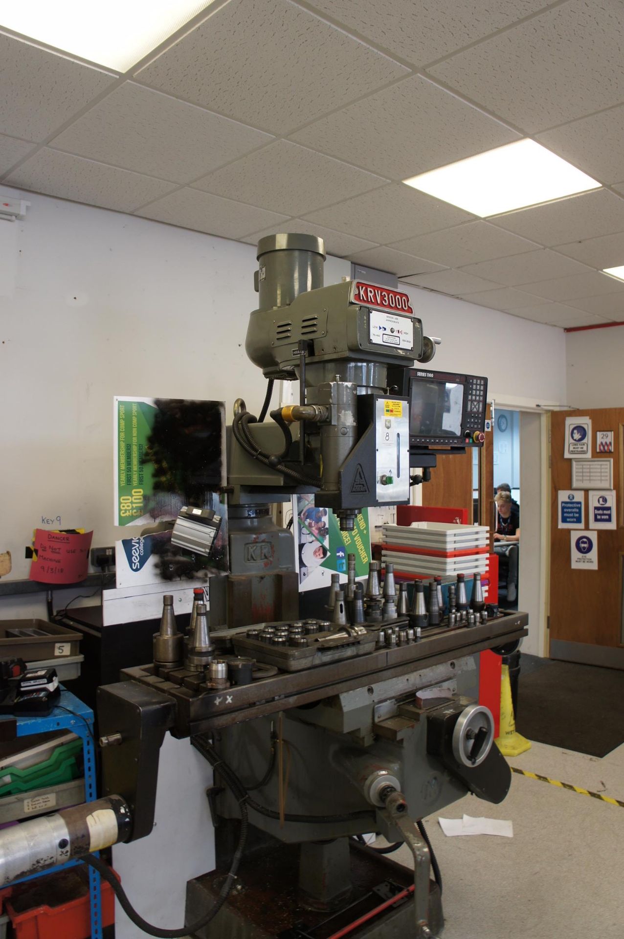 KRV 3000 turret head milling machine - Image 3 of 7