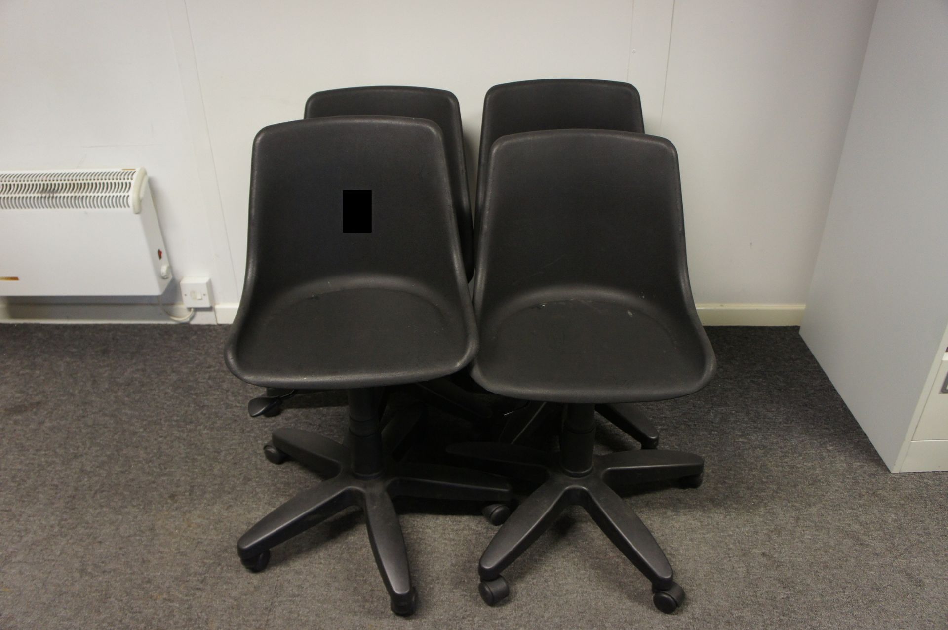 Pinnacle swivel chairs (4)