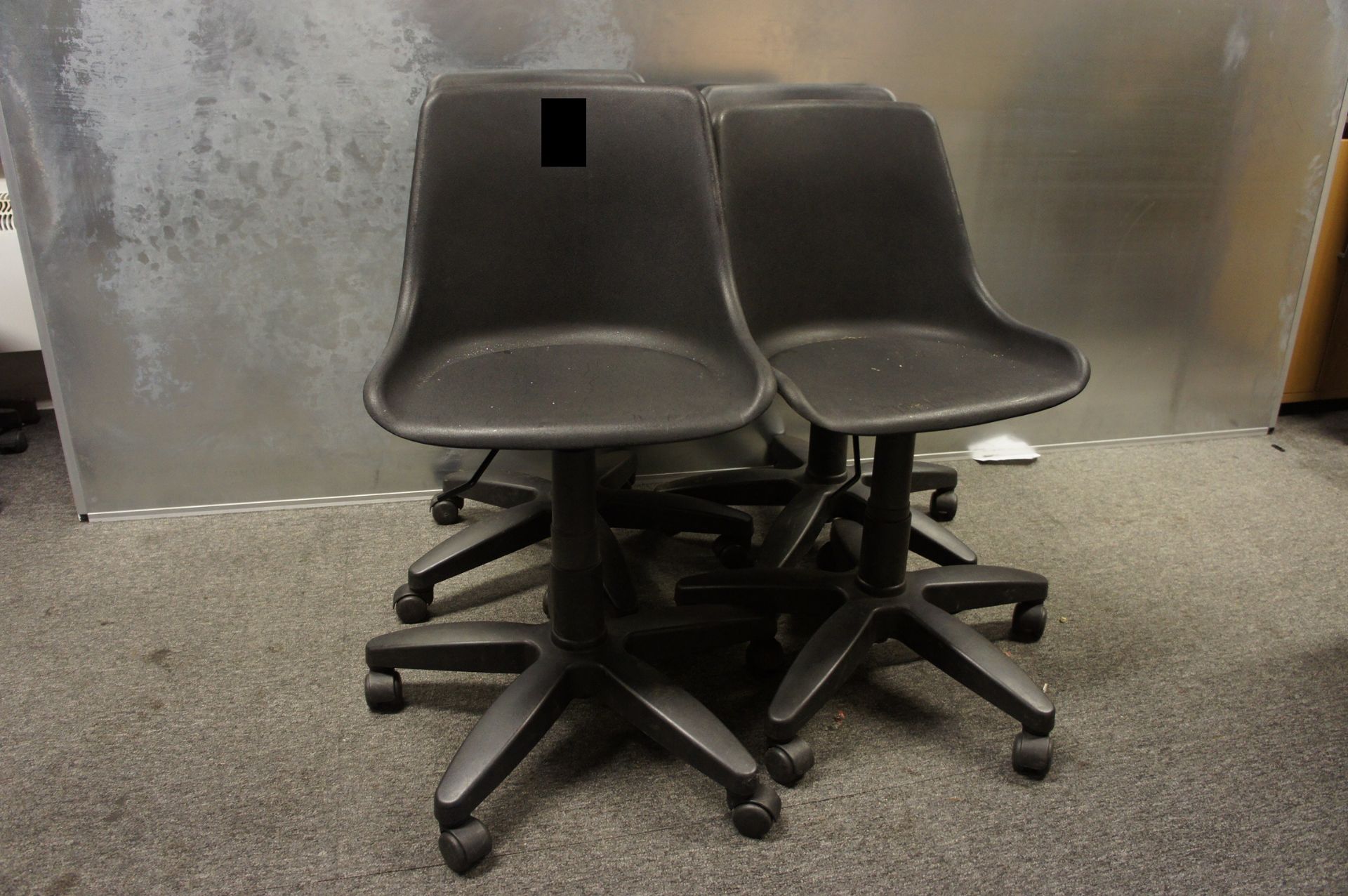 Pinnacle swivel chairs (4)