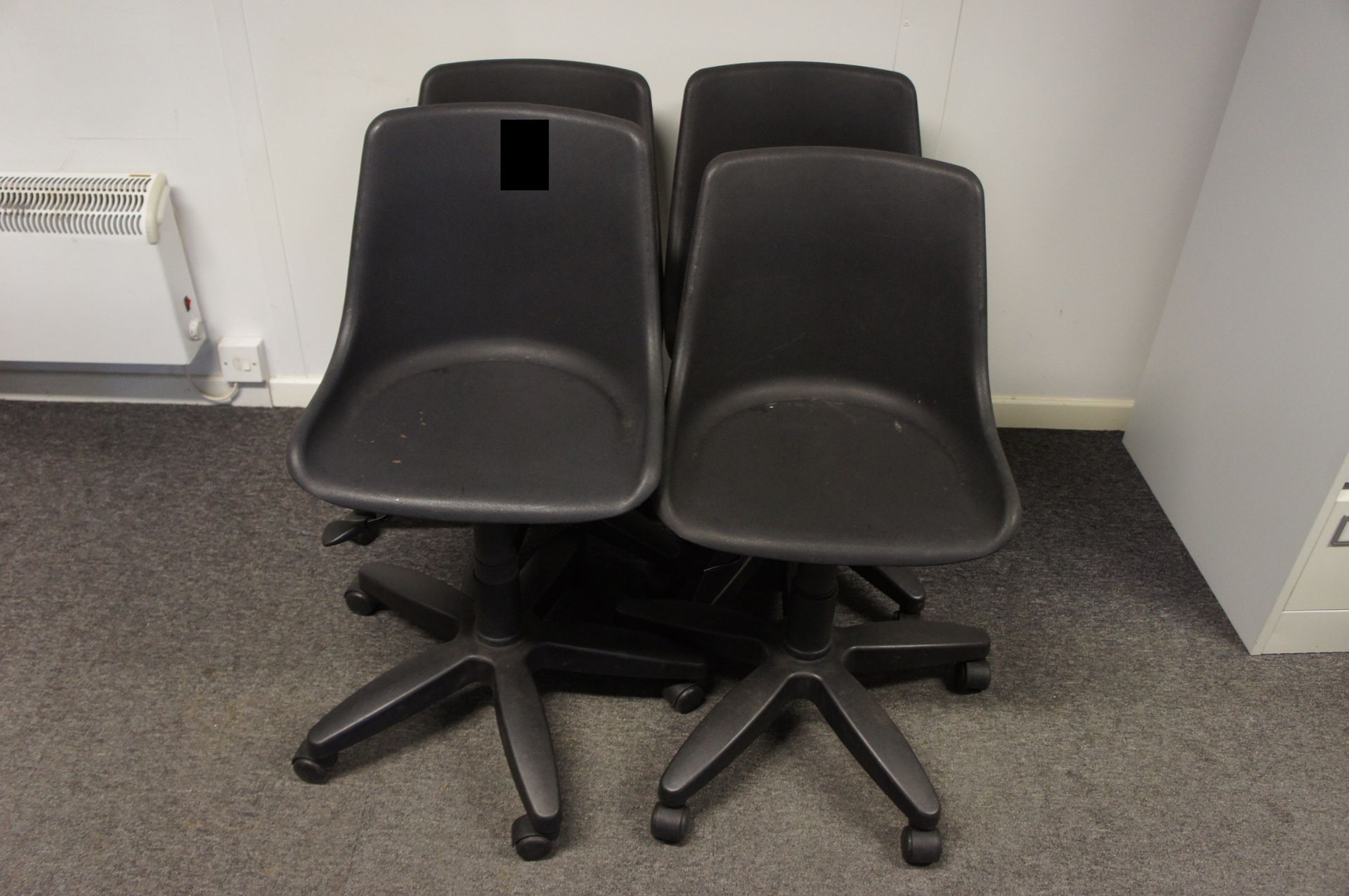 Pinnacle swivel chairs (4)