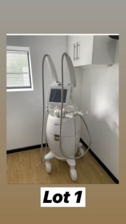 Contents of Non Surgical Treatment Beauty Salon to be Sold by Auction Due to Relocation Over Seas Including LPG Endermologie Machine, 3D Freeze