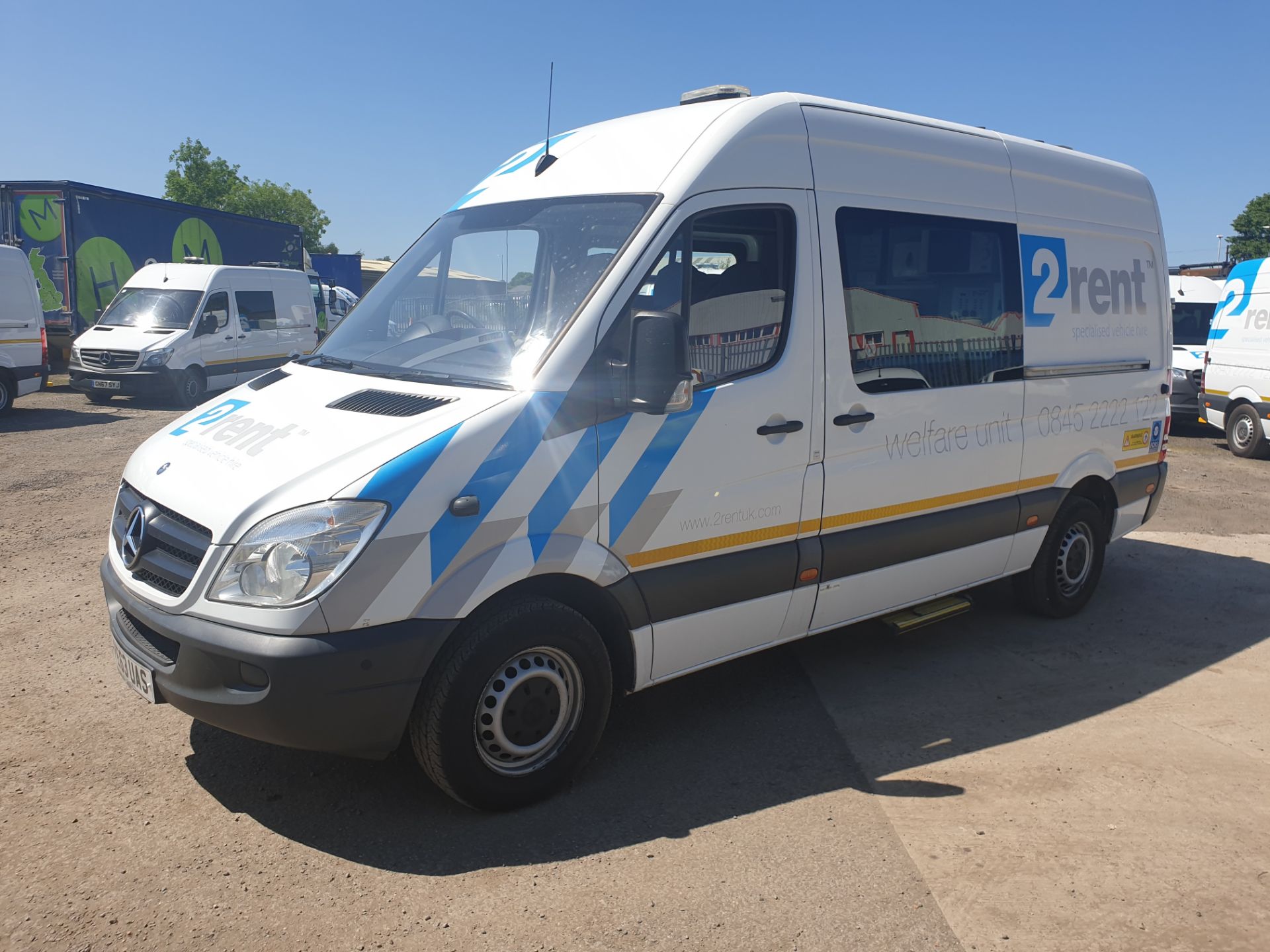 2013 / 63 Mercedes Sprinter 7 Seat Welfare Van - Image 3 of 34