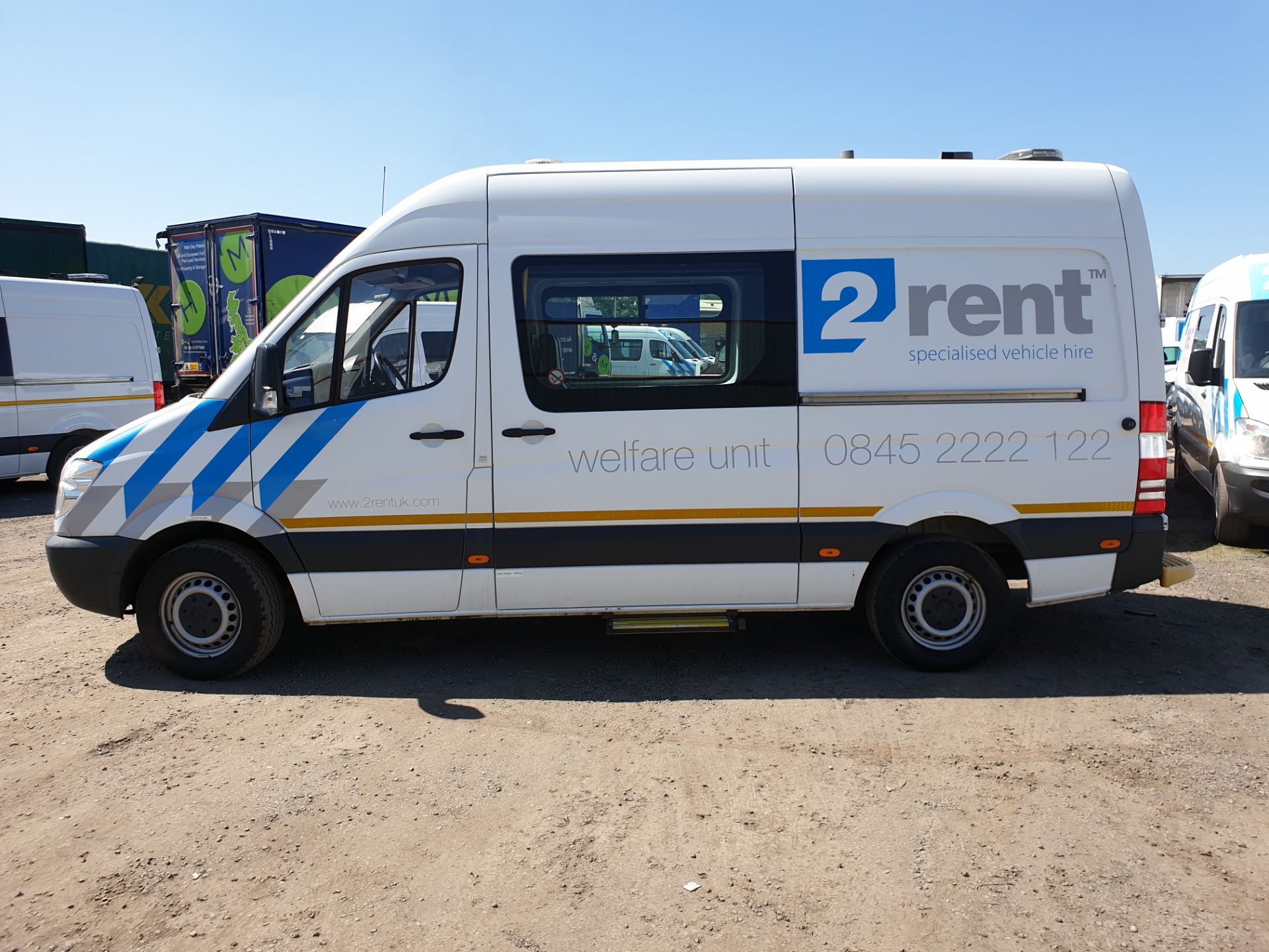 2013 / 63 Mercedes Sprinter 7 Seat Welfare Van - Image 4 of 34