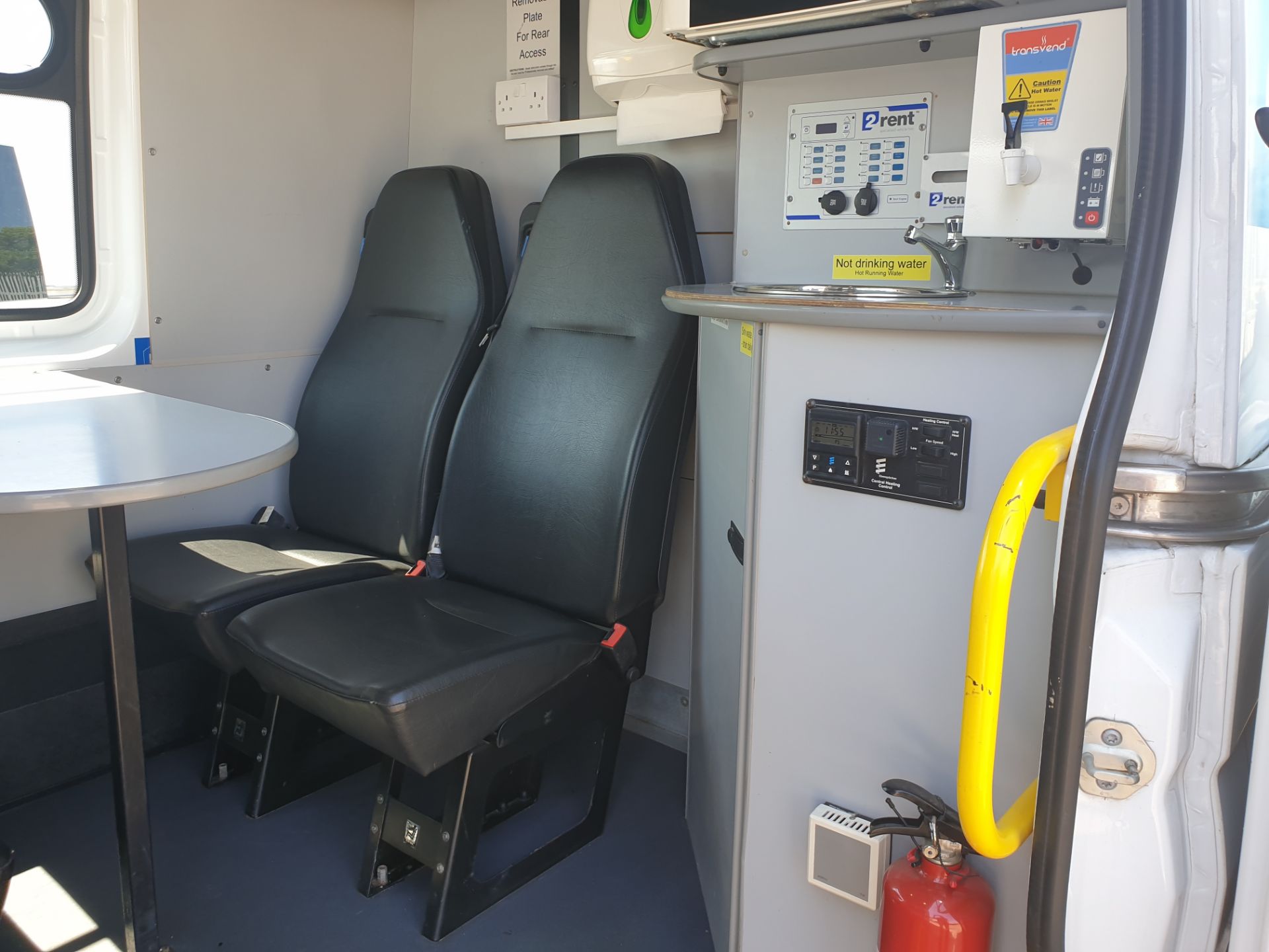 2013 / 13 Mercedes Sprinter 7 Seat Welfare Van - Image 10 of 30