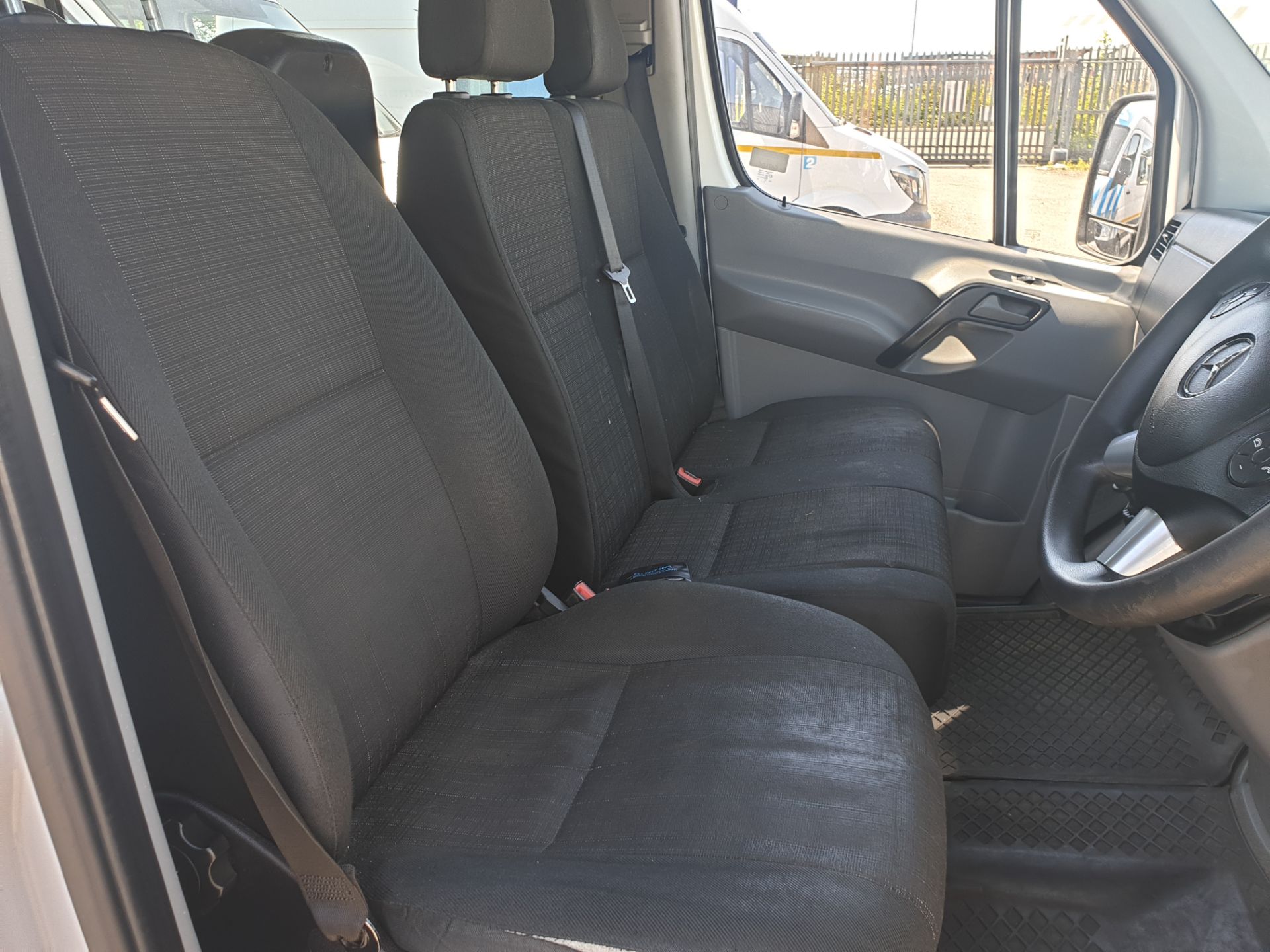 2015 / 15 Mercedes Sprinter 7 Seat Welfare Van - Image 24 of 29