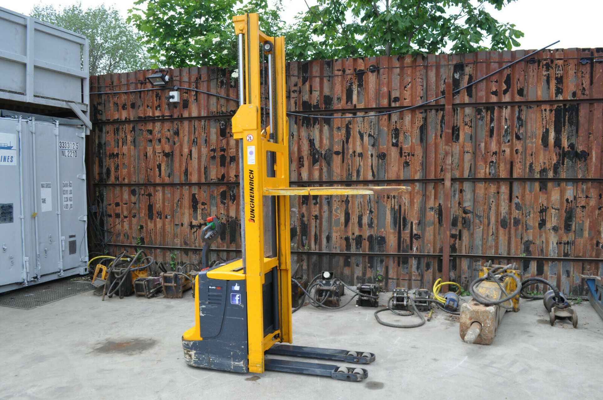 Jungheinrich EJC 12 360 ZT Electric Pedestrian Pallet Stacker - Image 9 of 10