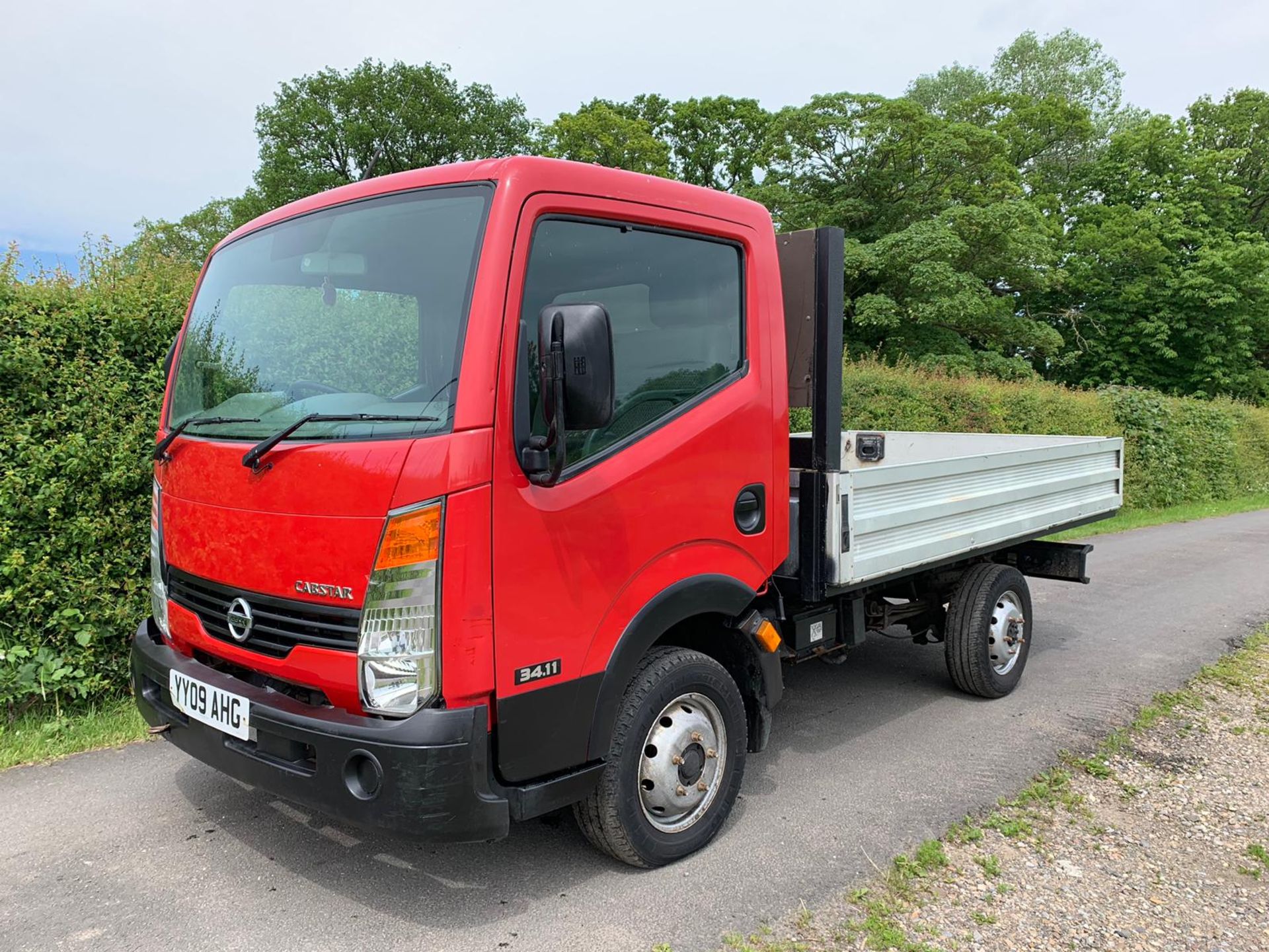 2009 Nissan Cabstar - Image 7 of 9