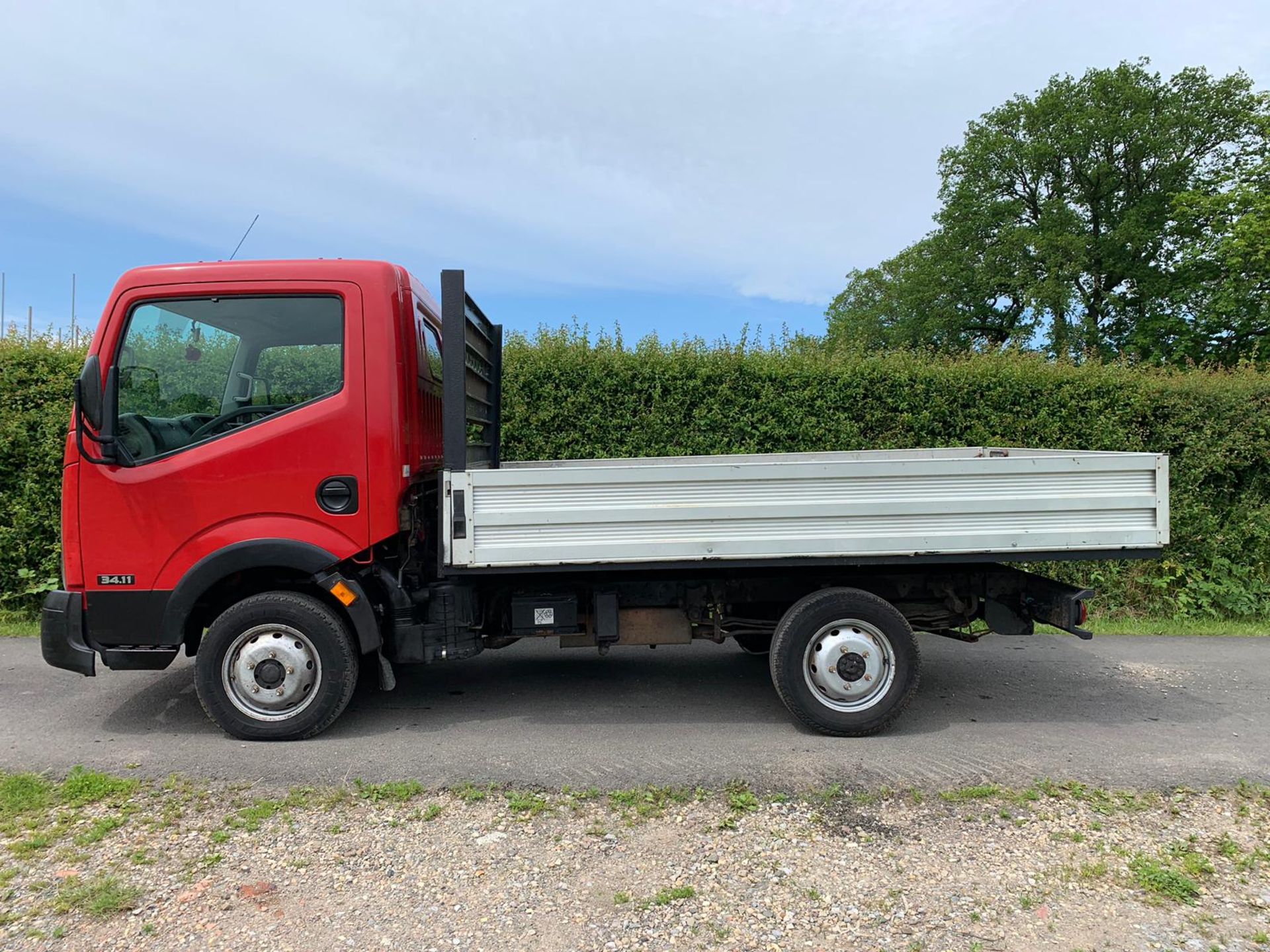 2009 Nissan Cabstar - Image 8 of 9