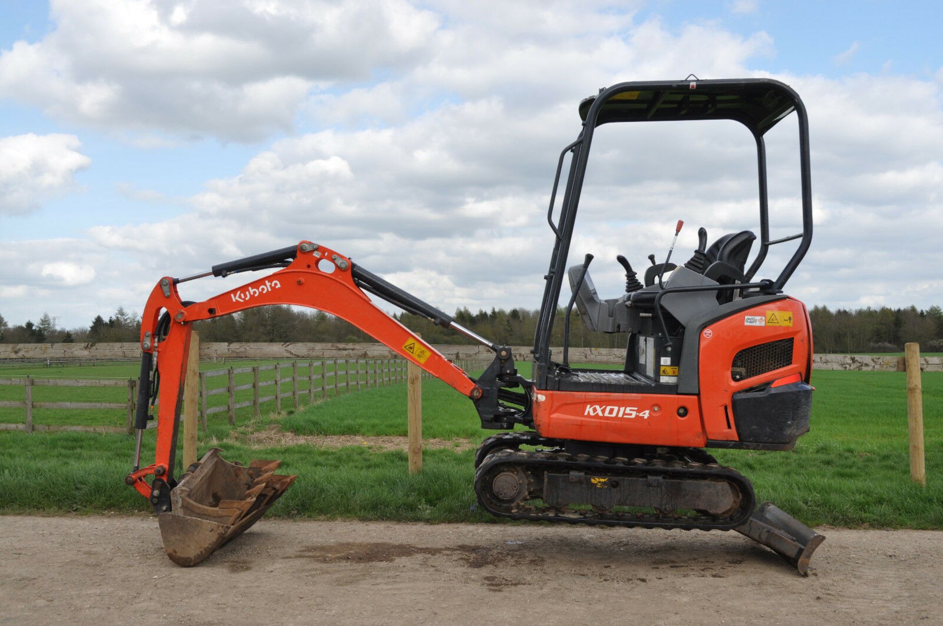 Kubota KX015-4 Mini Excavator - Image 11 of 12