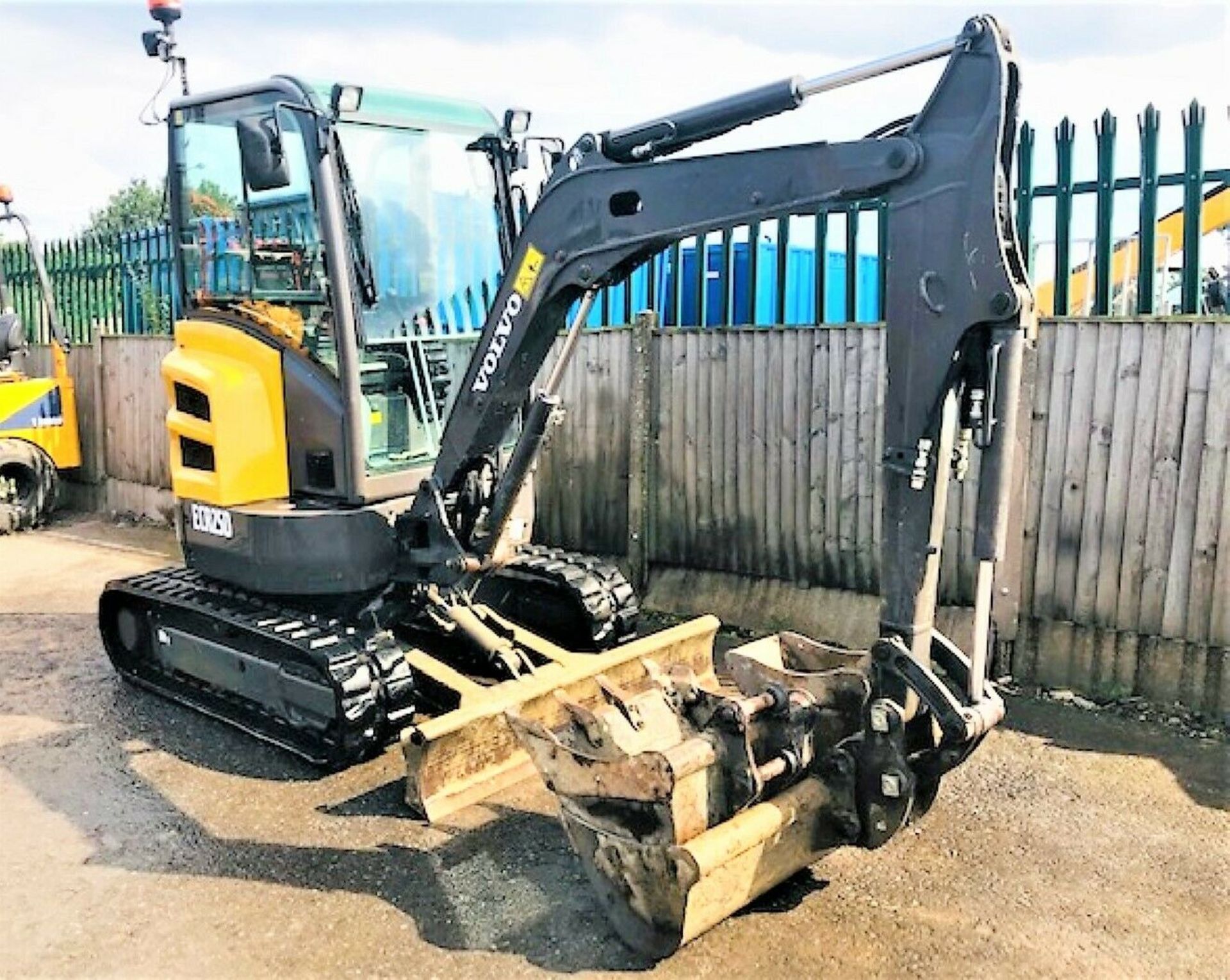 Volvo ECR25D Excavator - Image 4 of 11