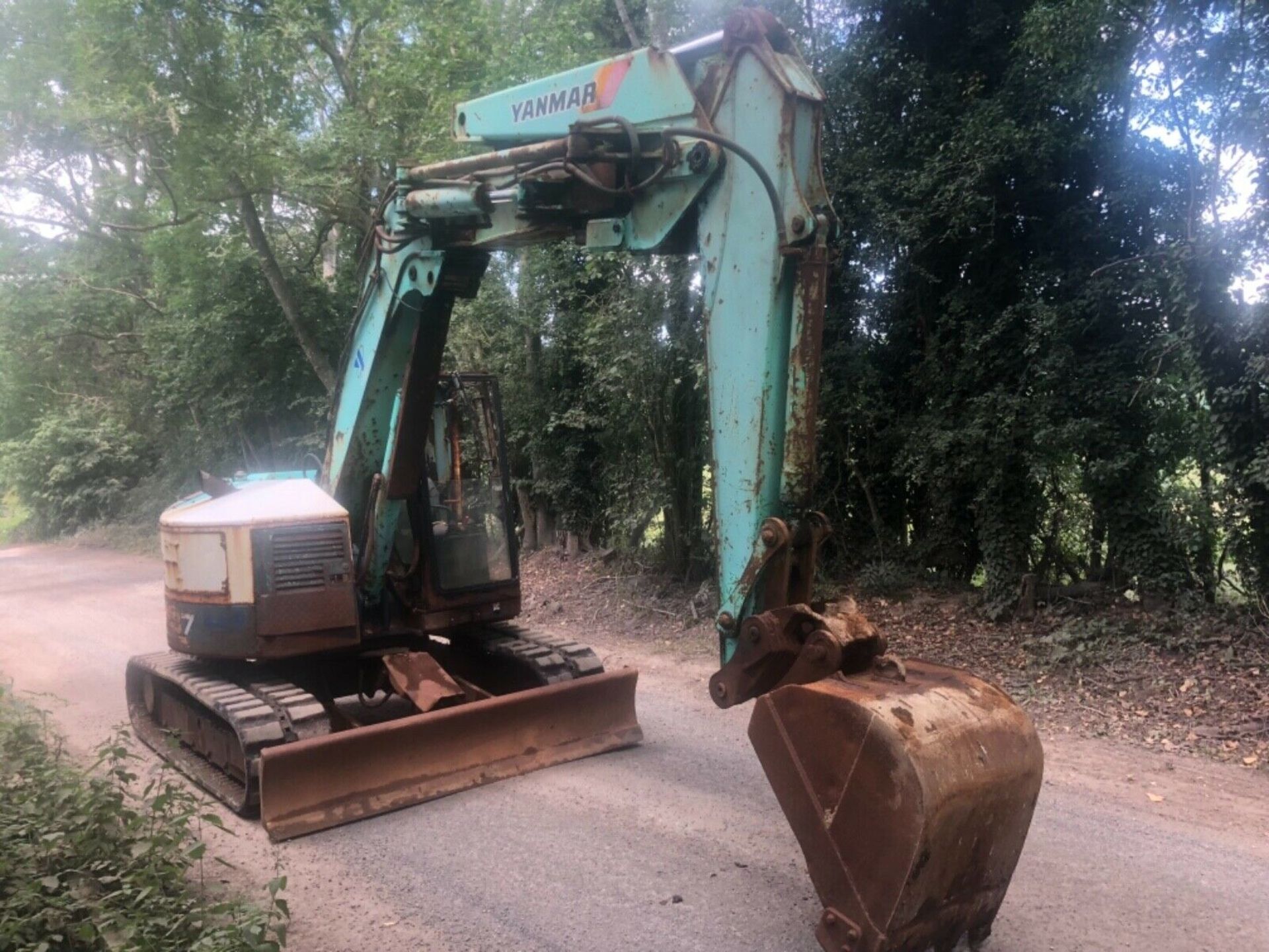 Yanmar B7 7T Digger