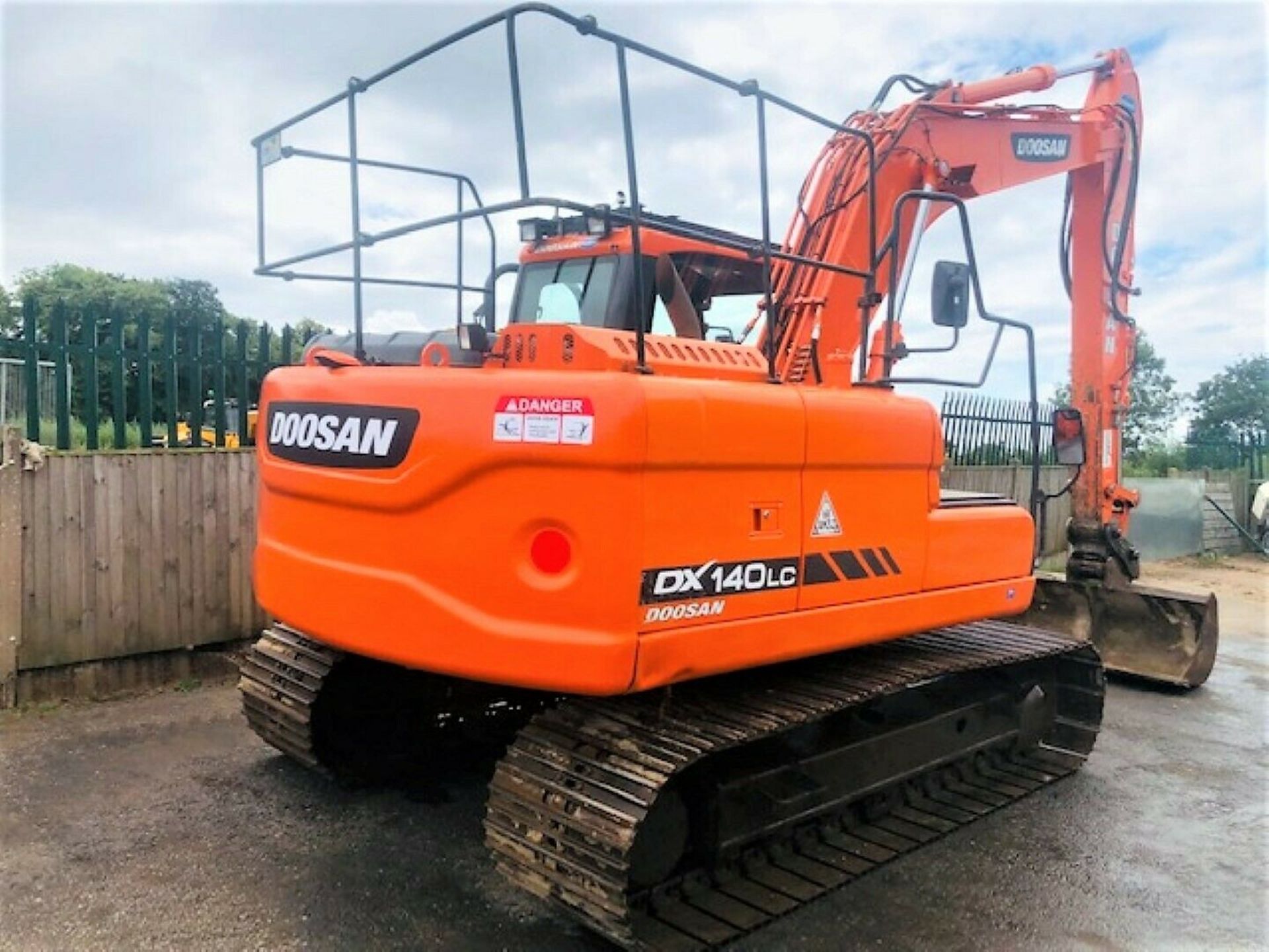 Doosan DX140-LC Excavator Digger - Image 9 of 12