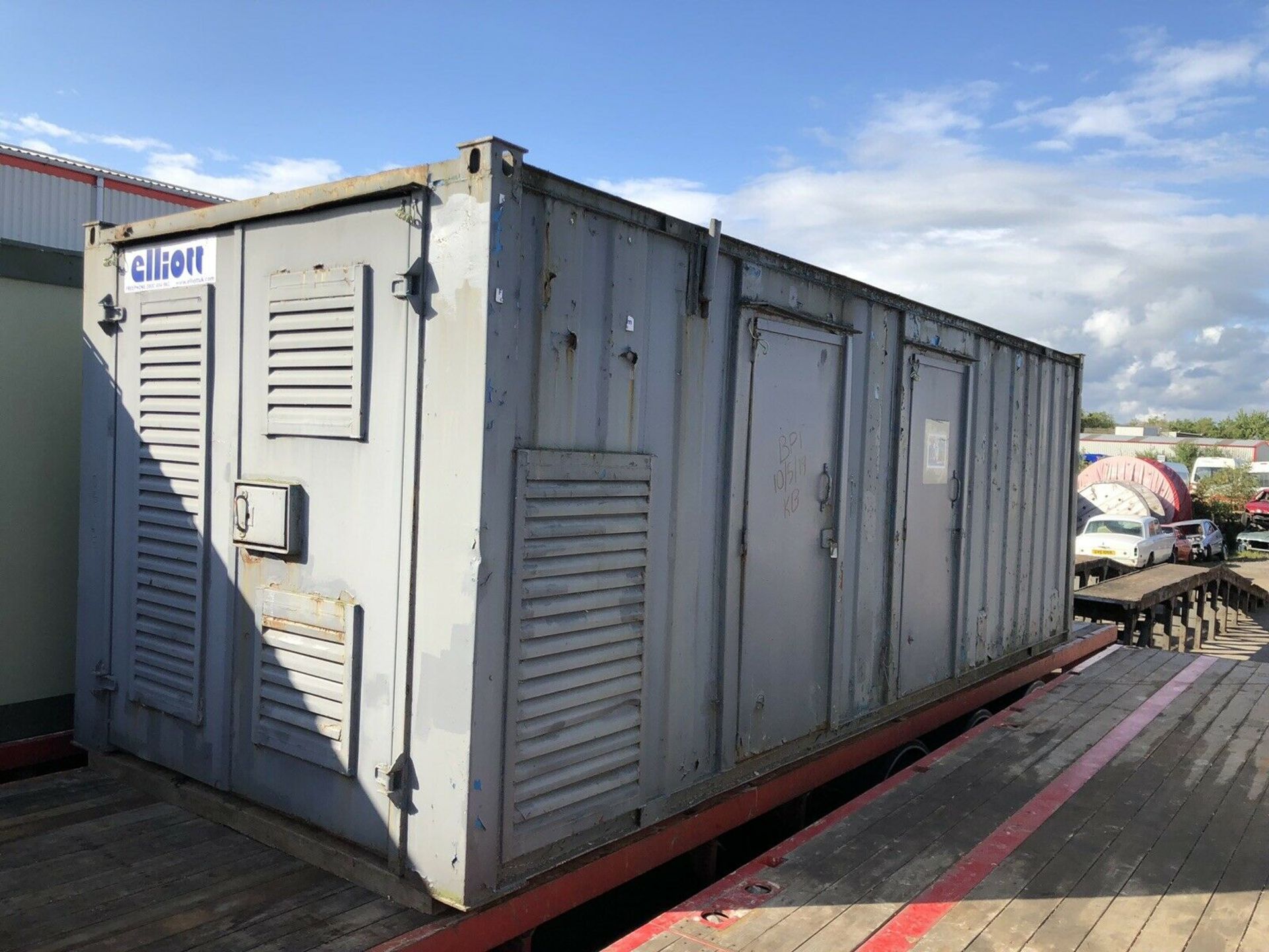 Welfare Cabin 26’x9’ with Diesel Generator