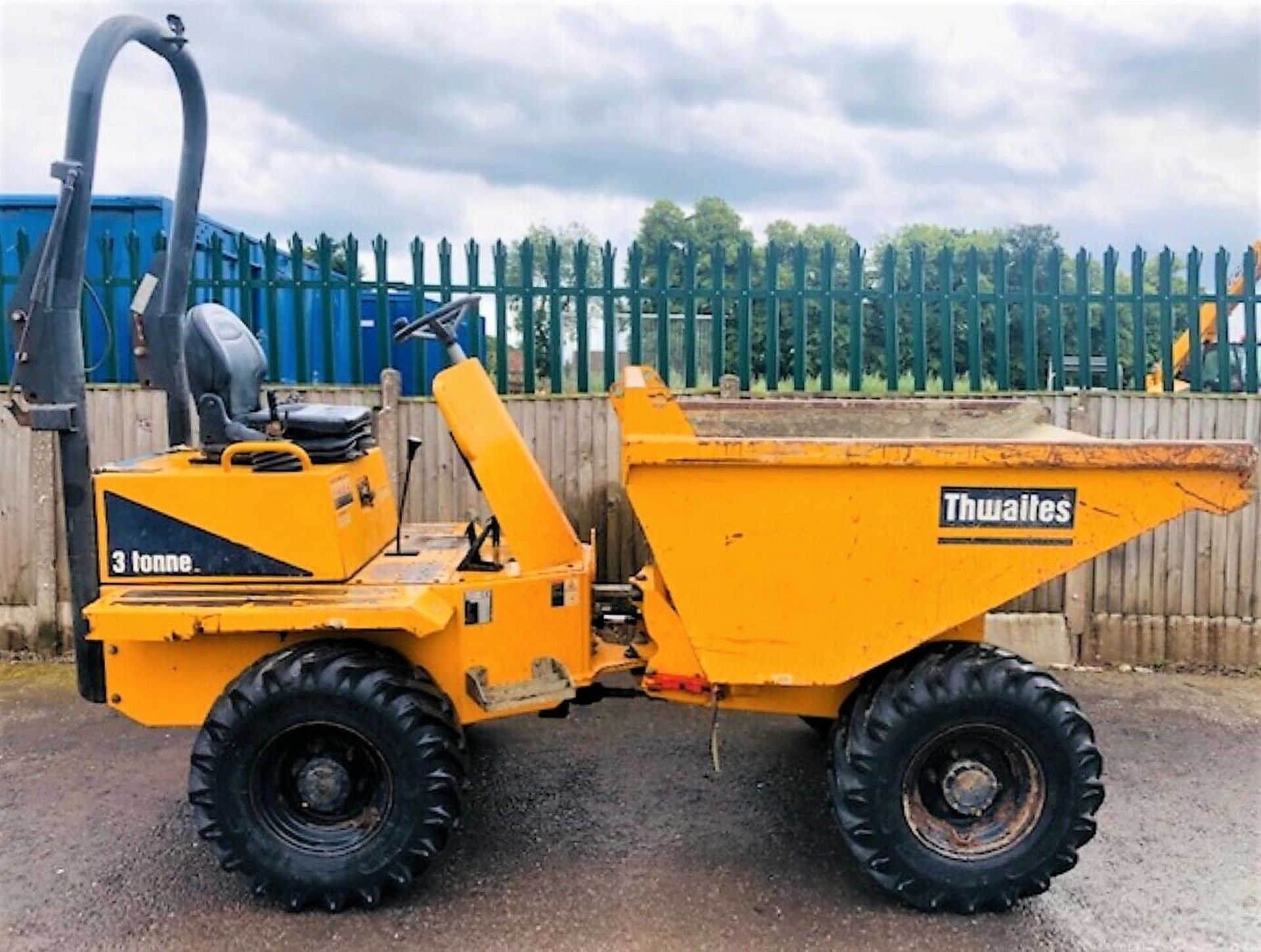 Thwaites 3 Tonne Straight Tip Dumper - Image 3 of 11