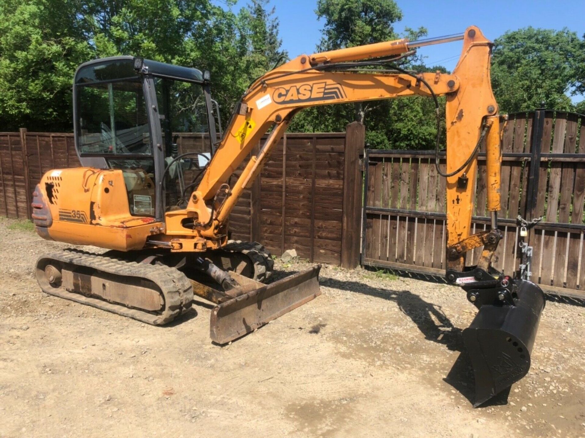 Case CX35 3.5T Digger - Image 10 of 11