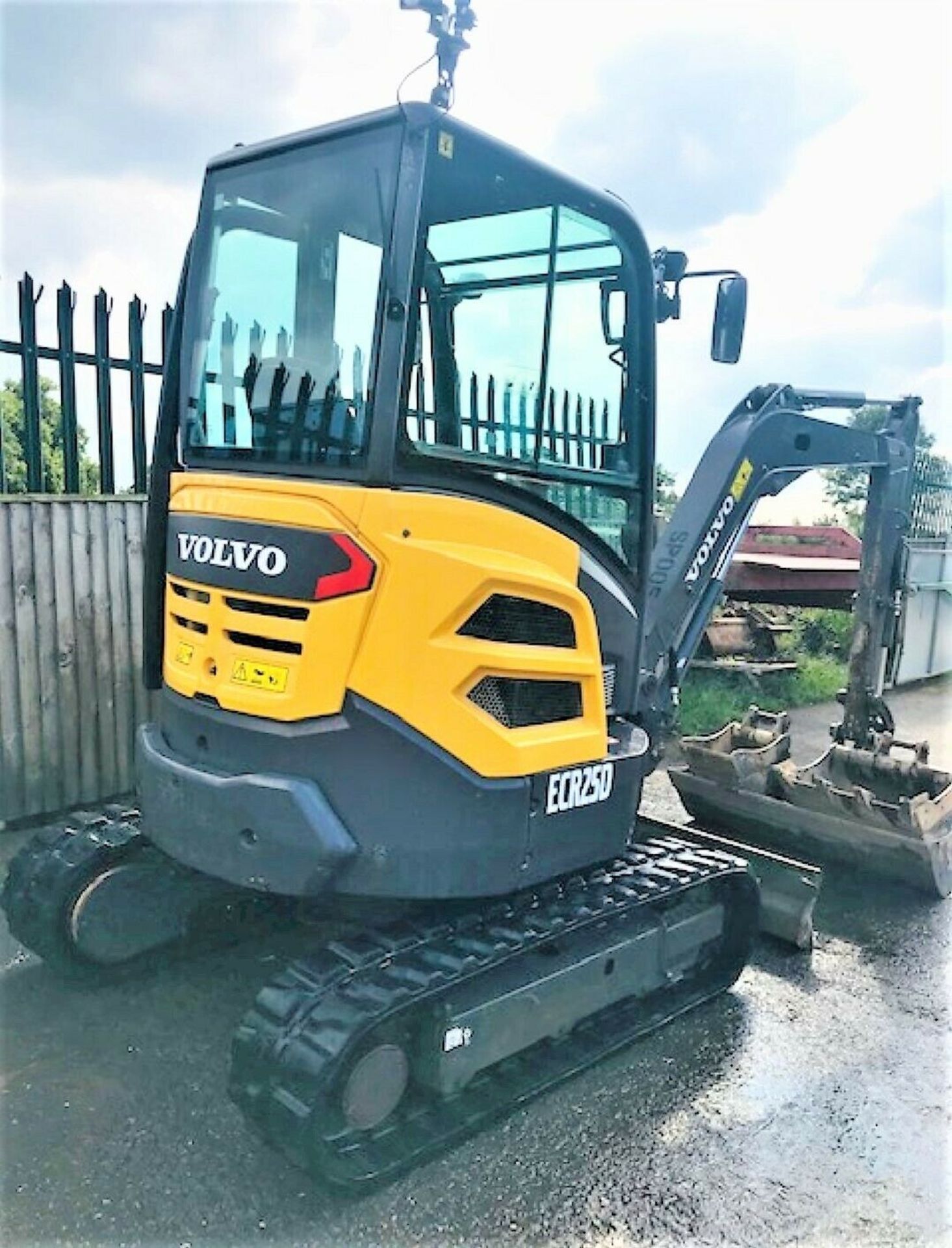 Volvo ECR25D Excavator - Image 6 of 11