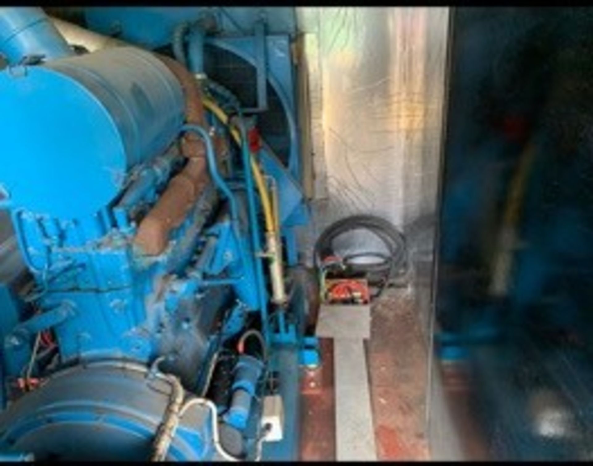 200 KVA Generator - Image 4 of 9