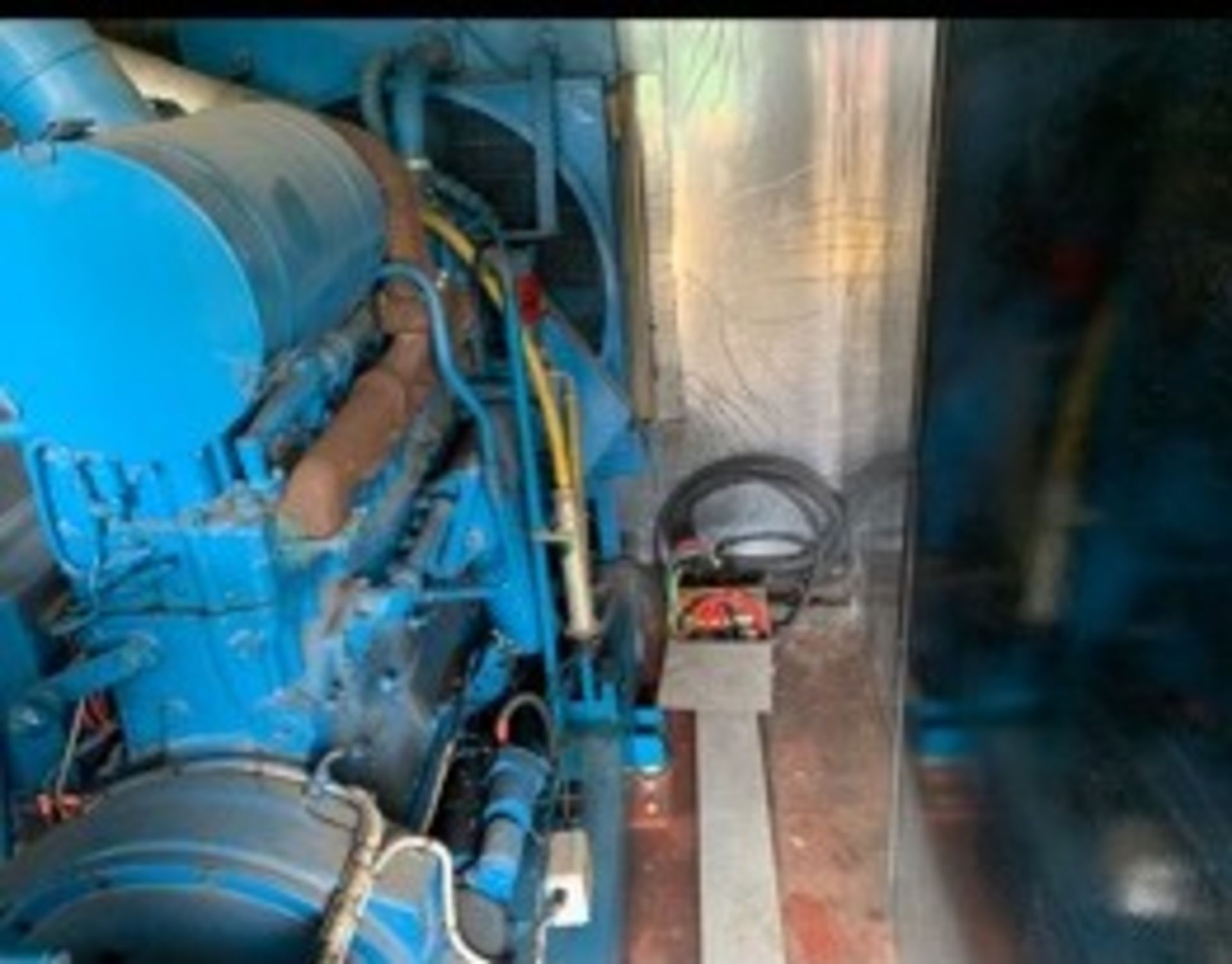 200 KVA Generator - Image 3 of 9