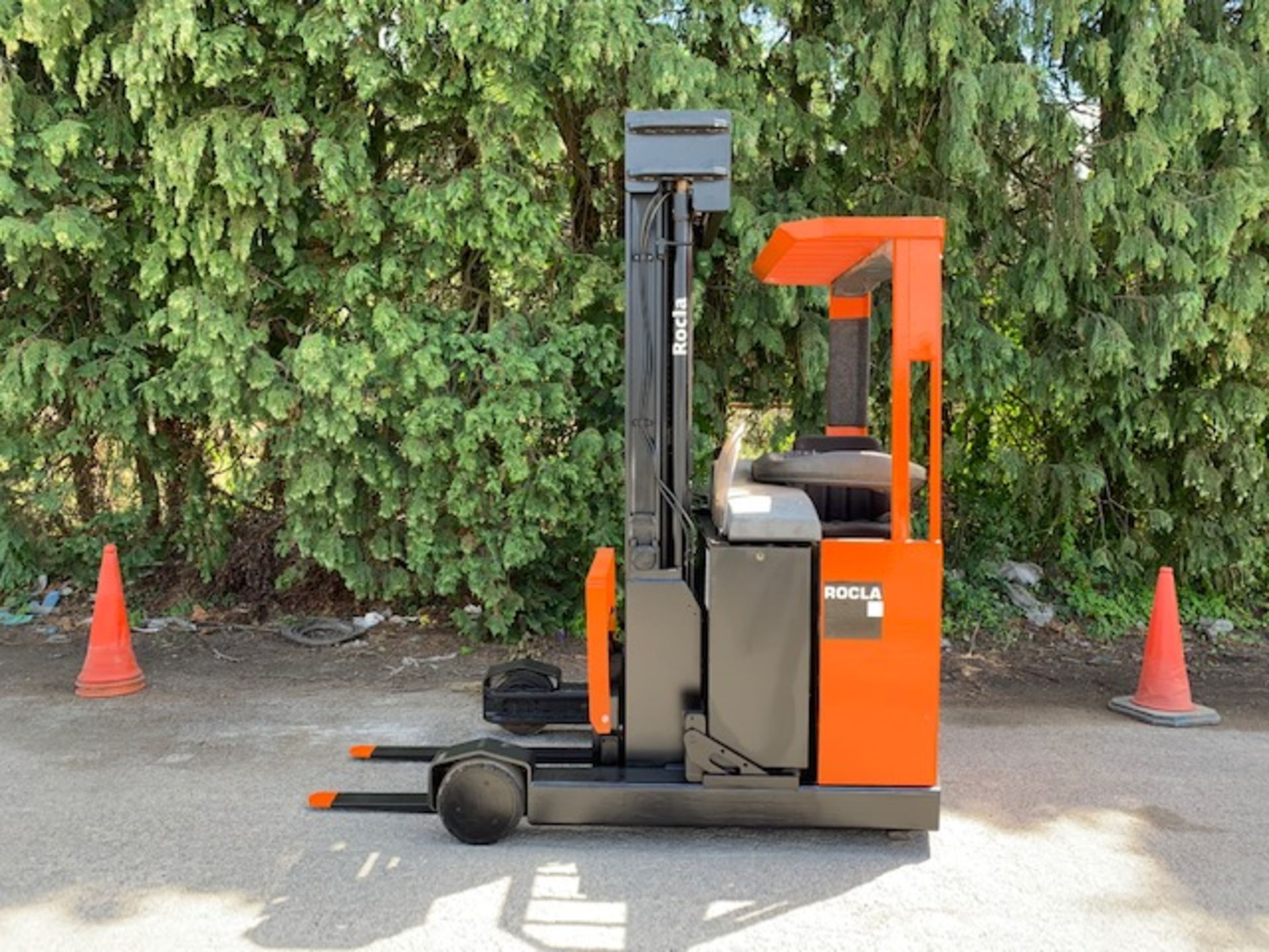 Rocla Electric Reach Truck - Image 2 of 3