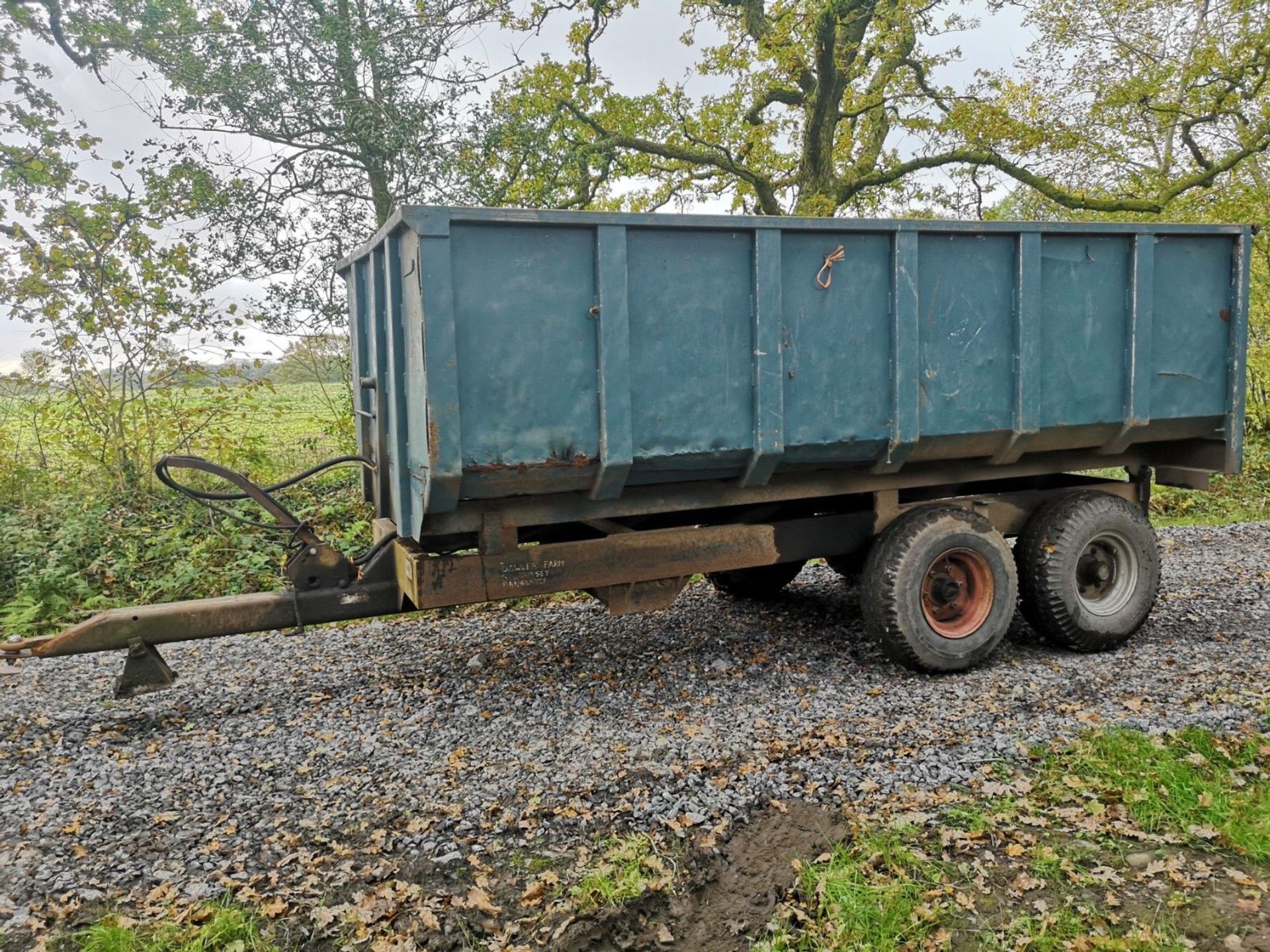 8 Ton Tipping / Grain Trailer. Twin Ram